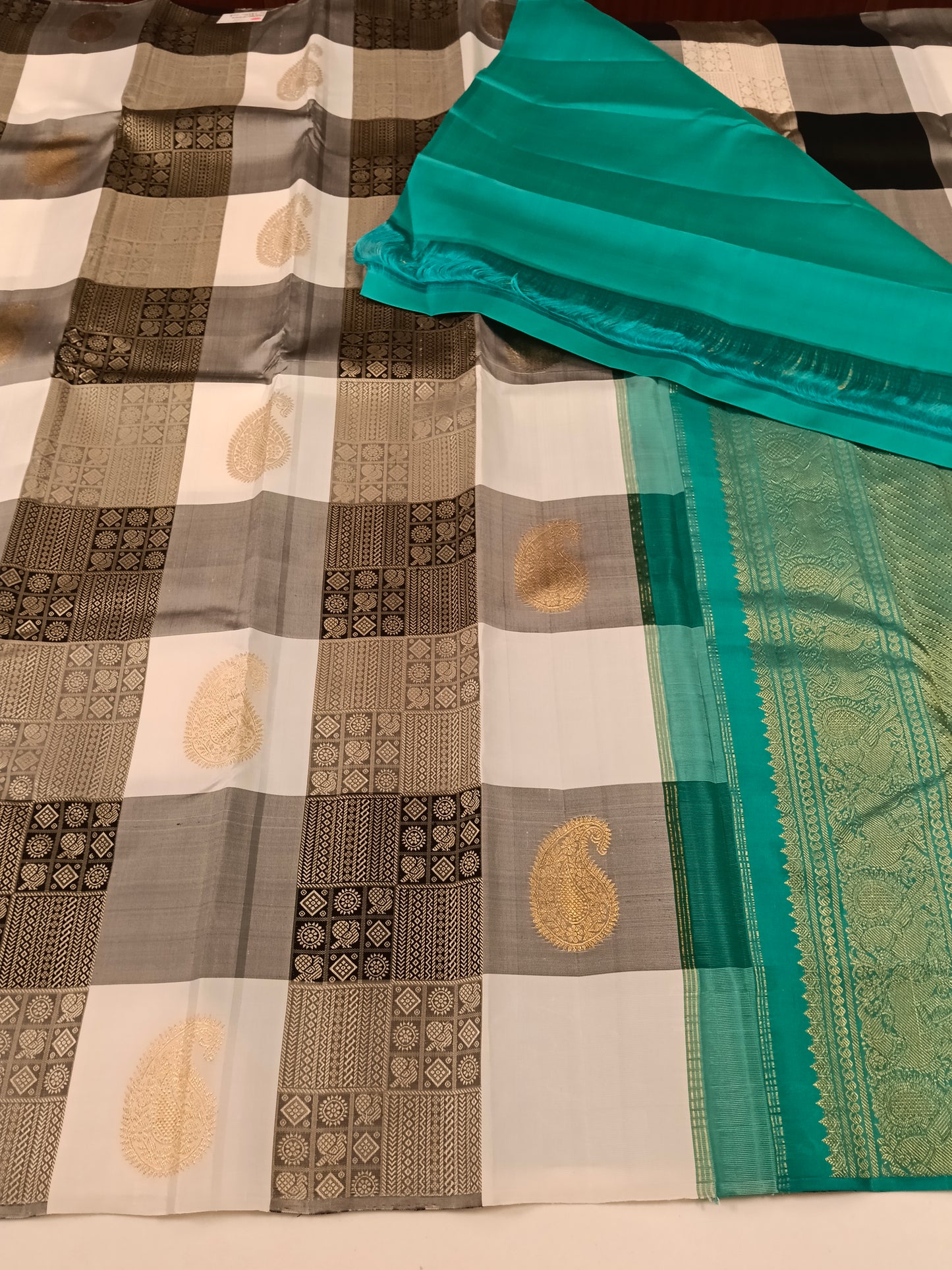 Kanchivaram Silk SBF88H18-1 By SRISHTA