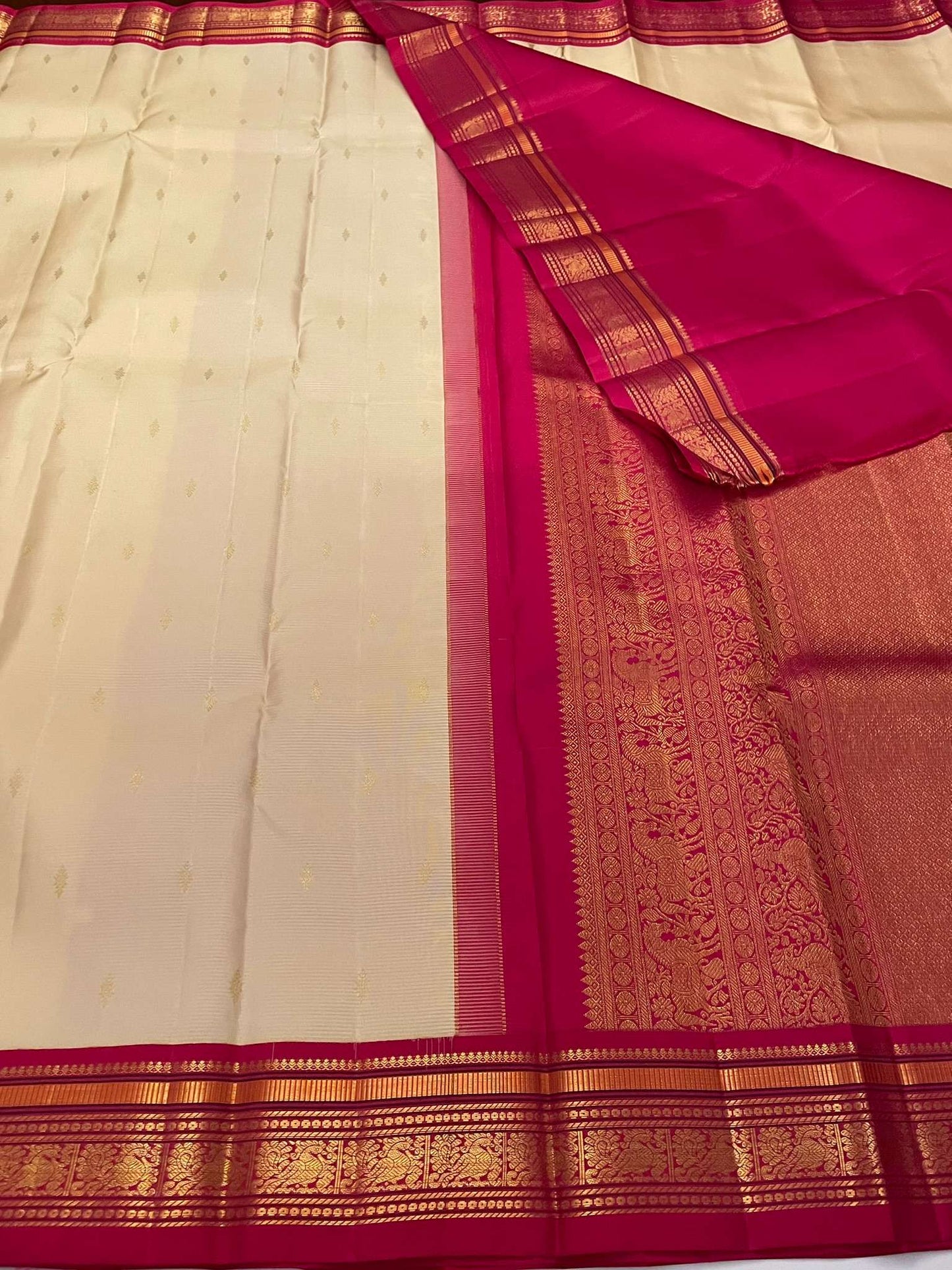 Kanchivaram Silk SBE208L5-3 By SRISHTA