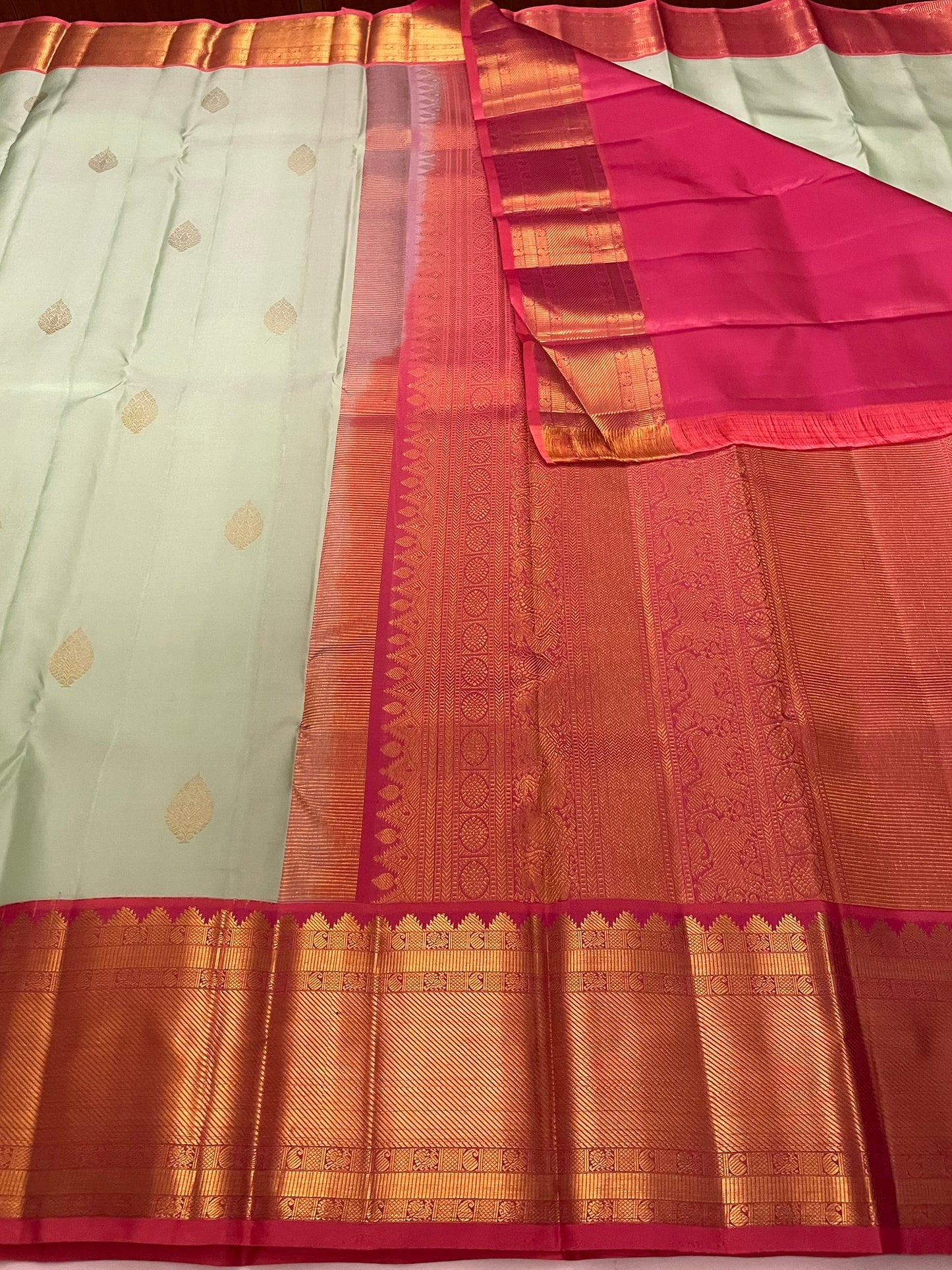 Kanchivaram Silk SBE207L1-1 By SRISHTA