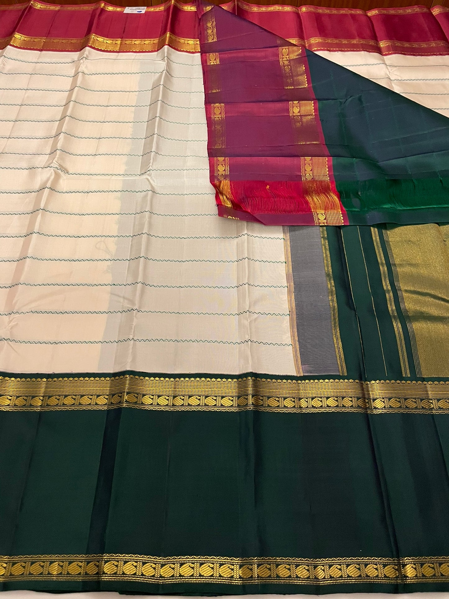 Kanchivaram Silk SBE211L5-1 By SRISHTA