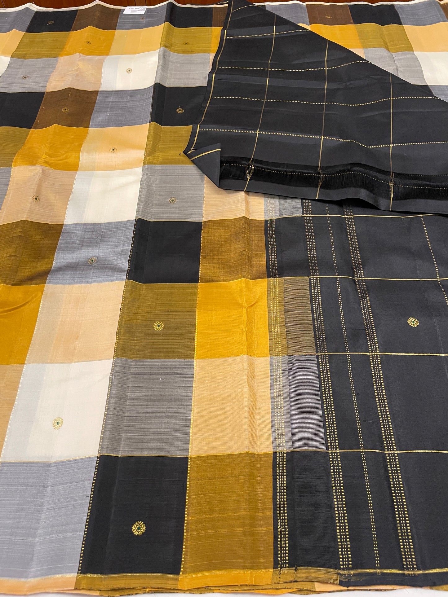 Kanchivaram Silk SBF67G3-1 By SRISHTA