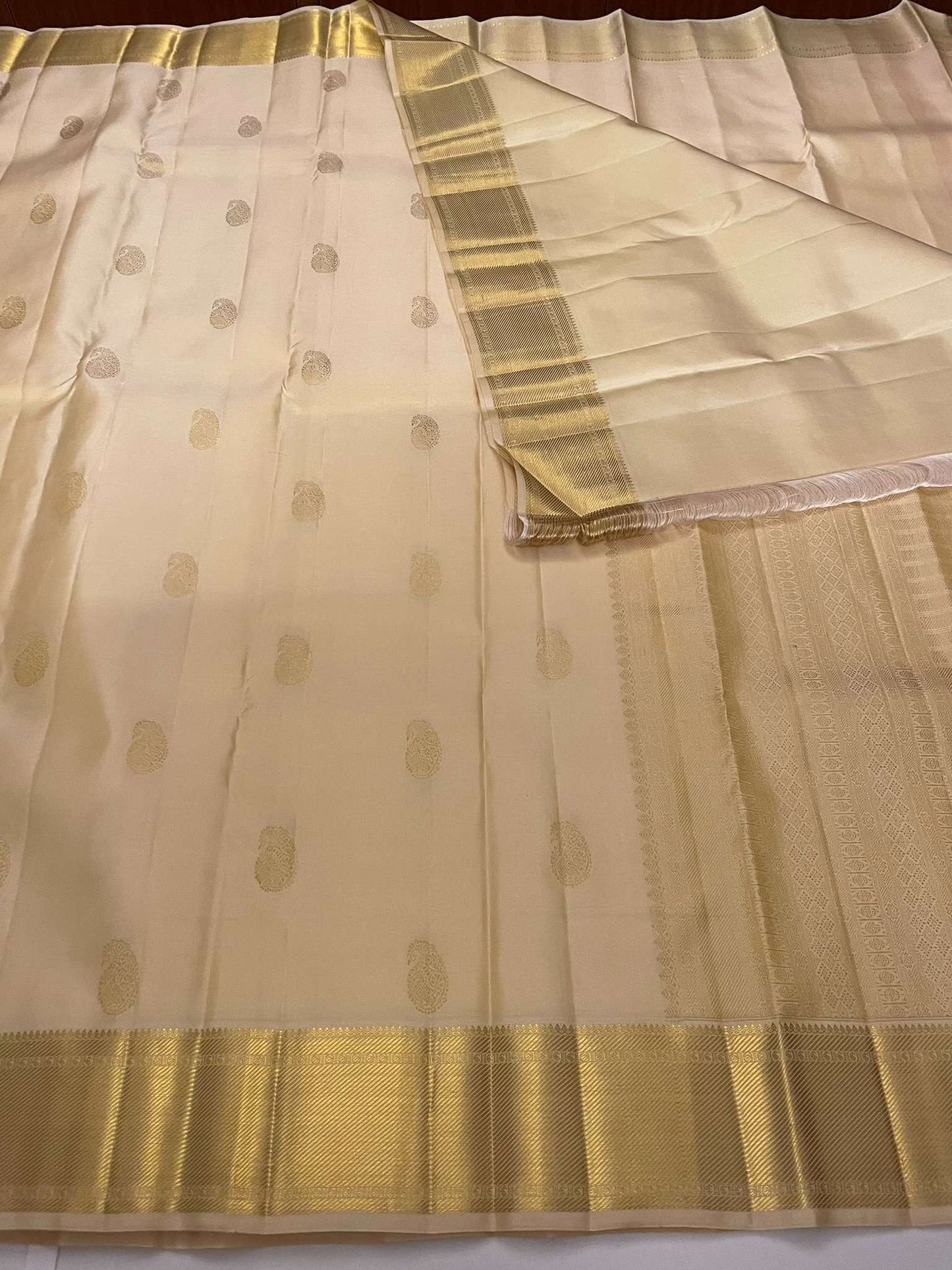 Kanchivaram Silk SBE218L13-5 By SRISHTA