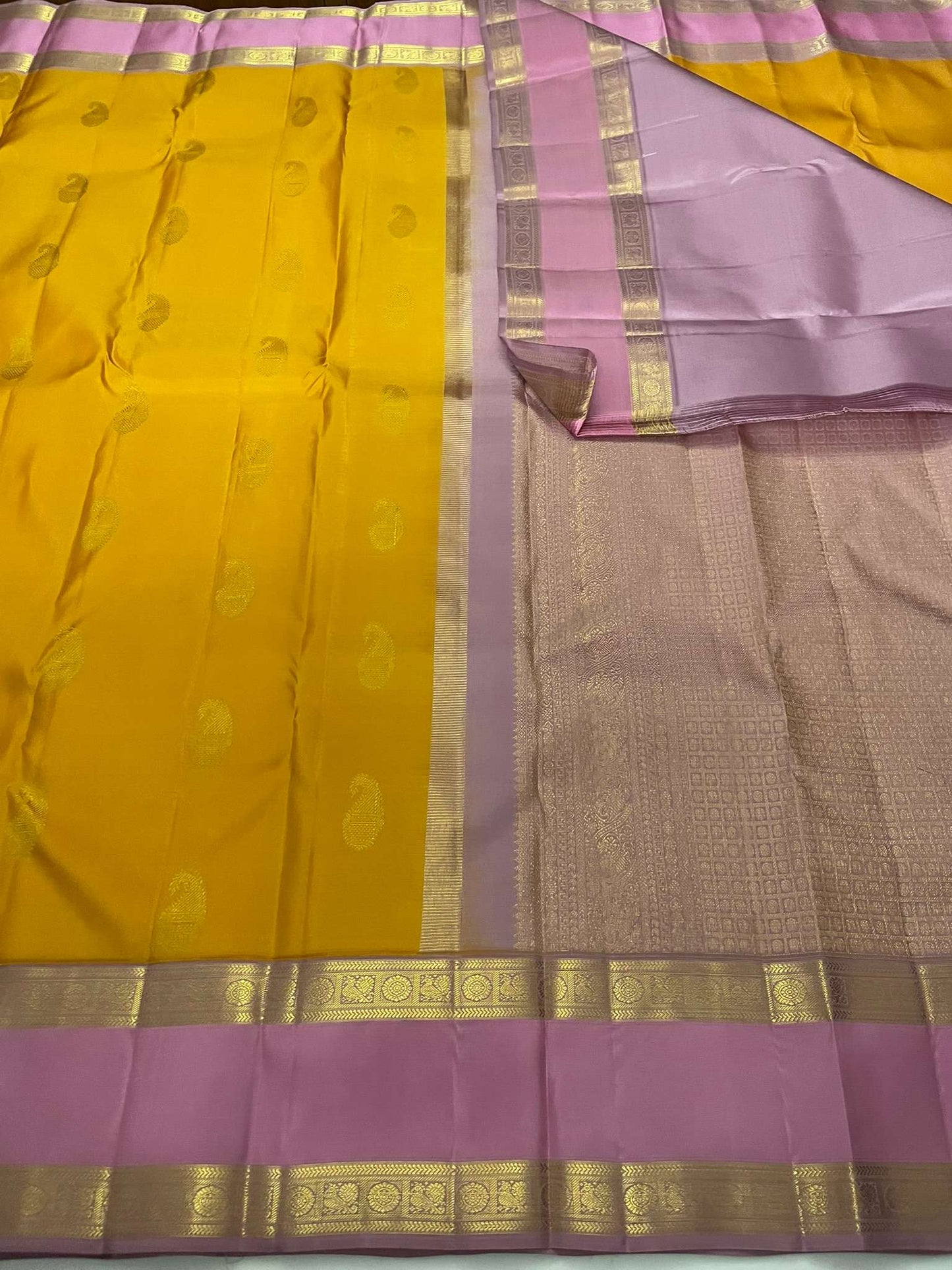 Kanchivaram Silk SBE218L8-12 By SRISHTA