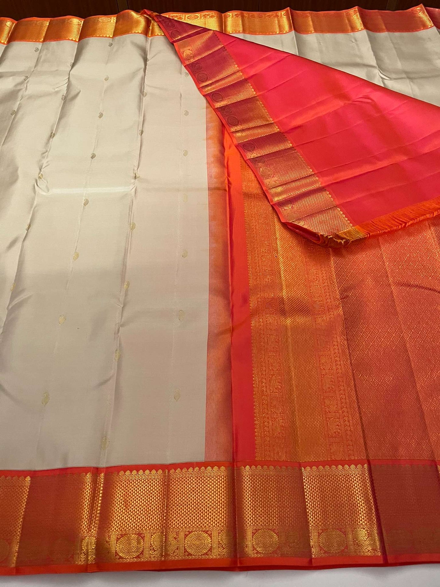 Kanchivaram Silk SBE218L8-8 By SRISHTA
