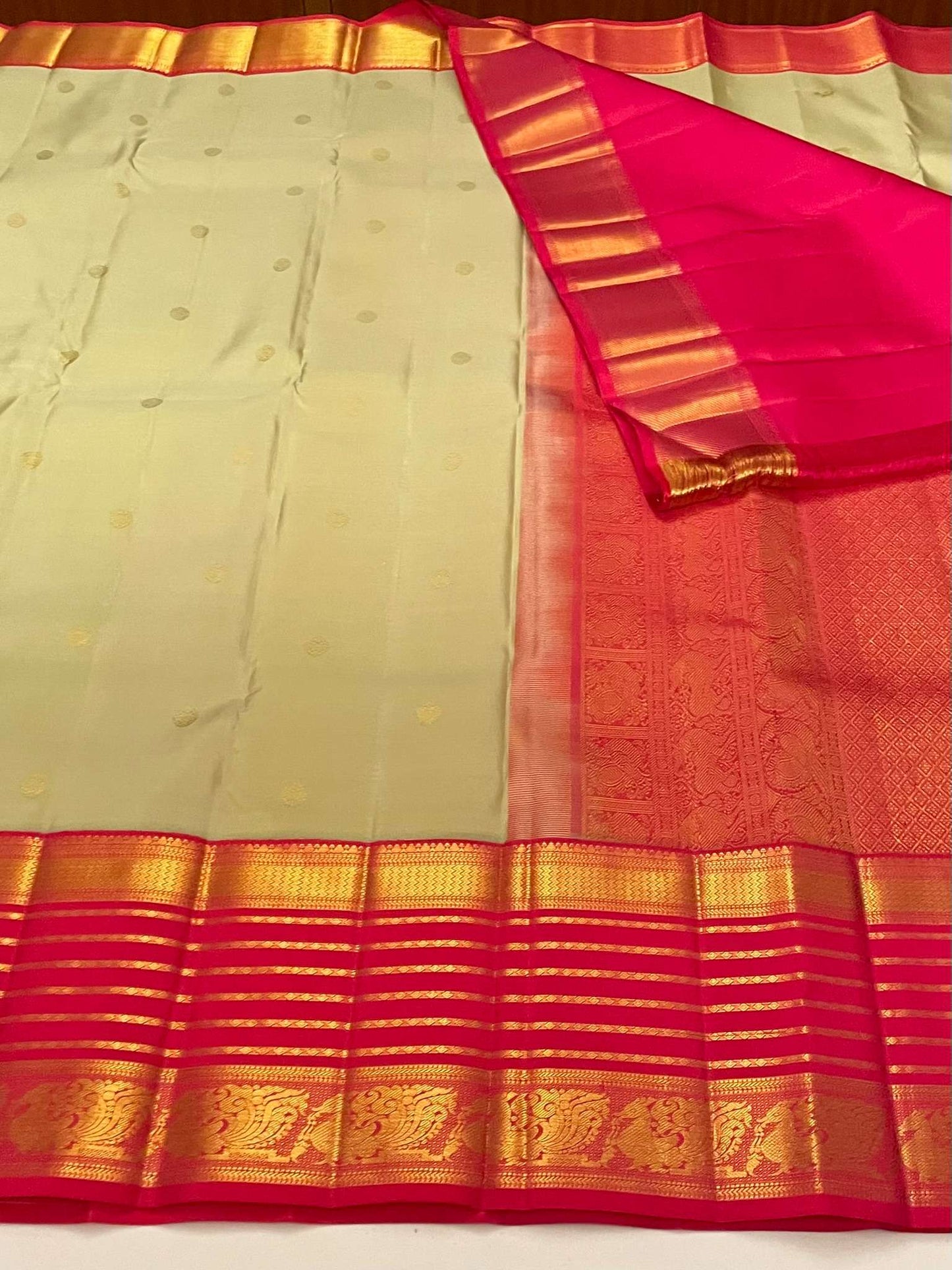 Kanchivaram Silk SBE218L2-3 By SRISHTA