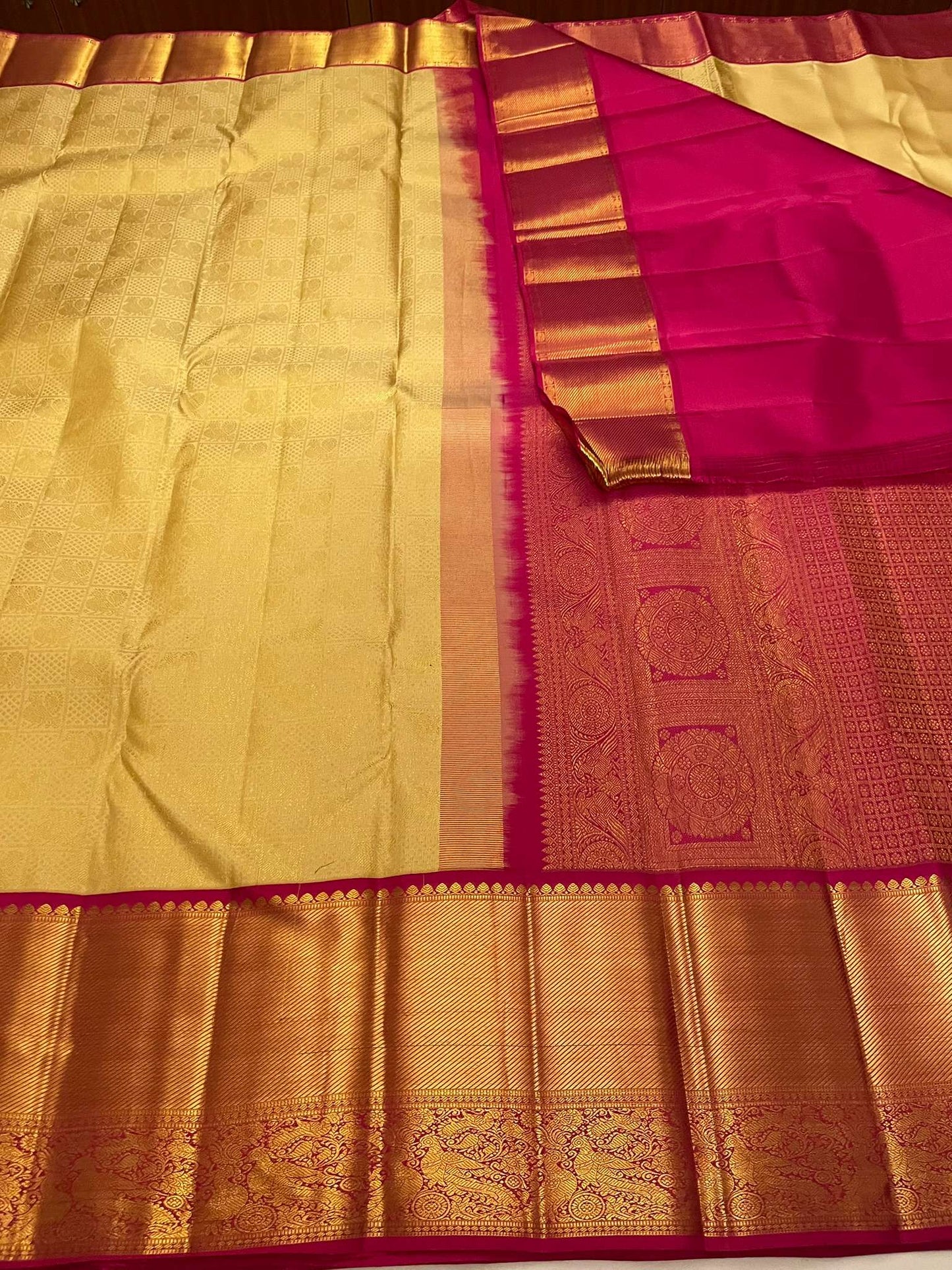 Kanchivaram Silk SBE218L5-6 By SRISHTA