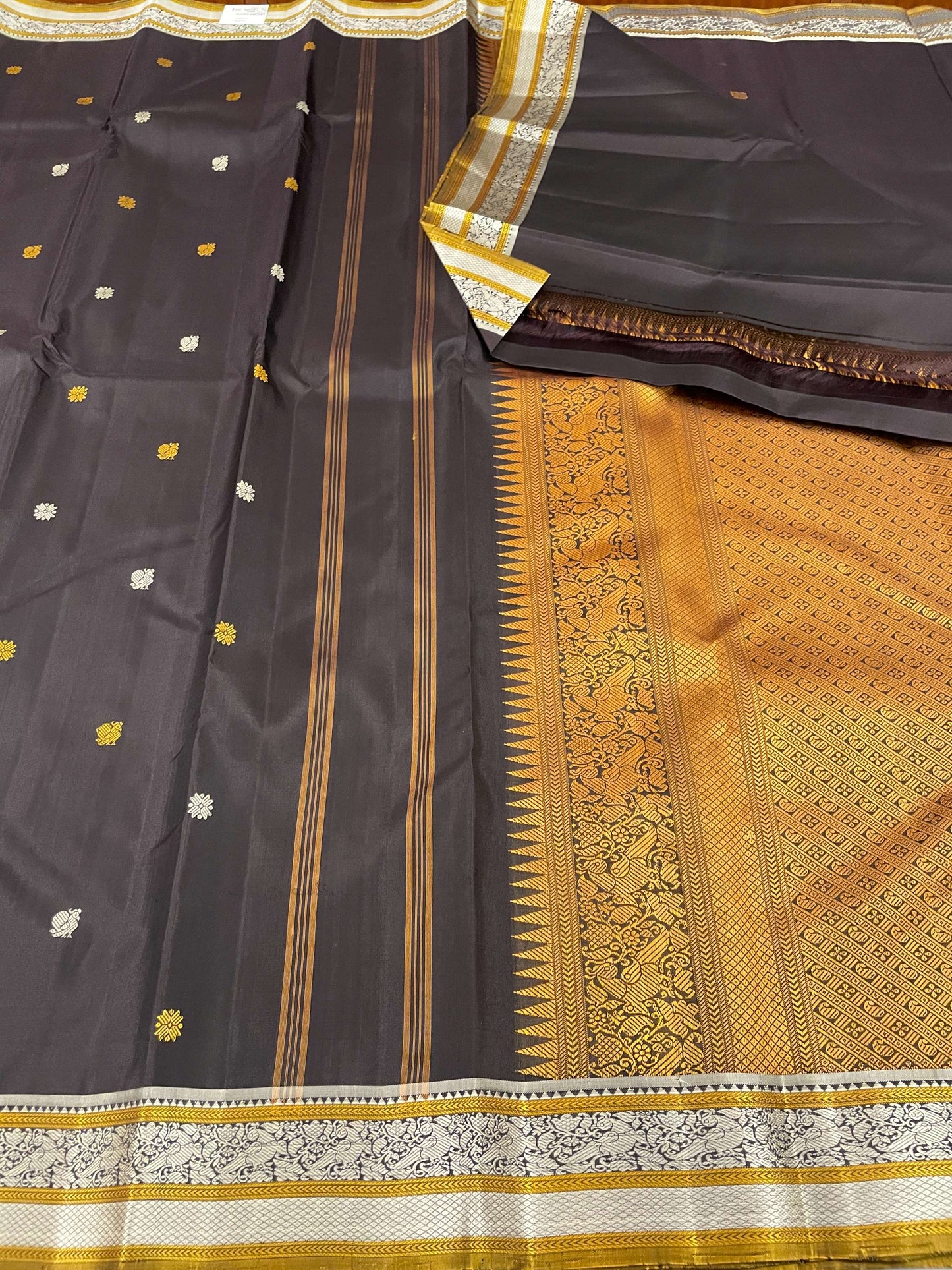 Kanchivaram Silk SBF69G2-1 By SRISHTA