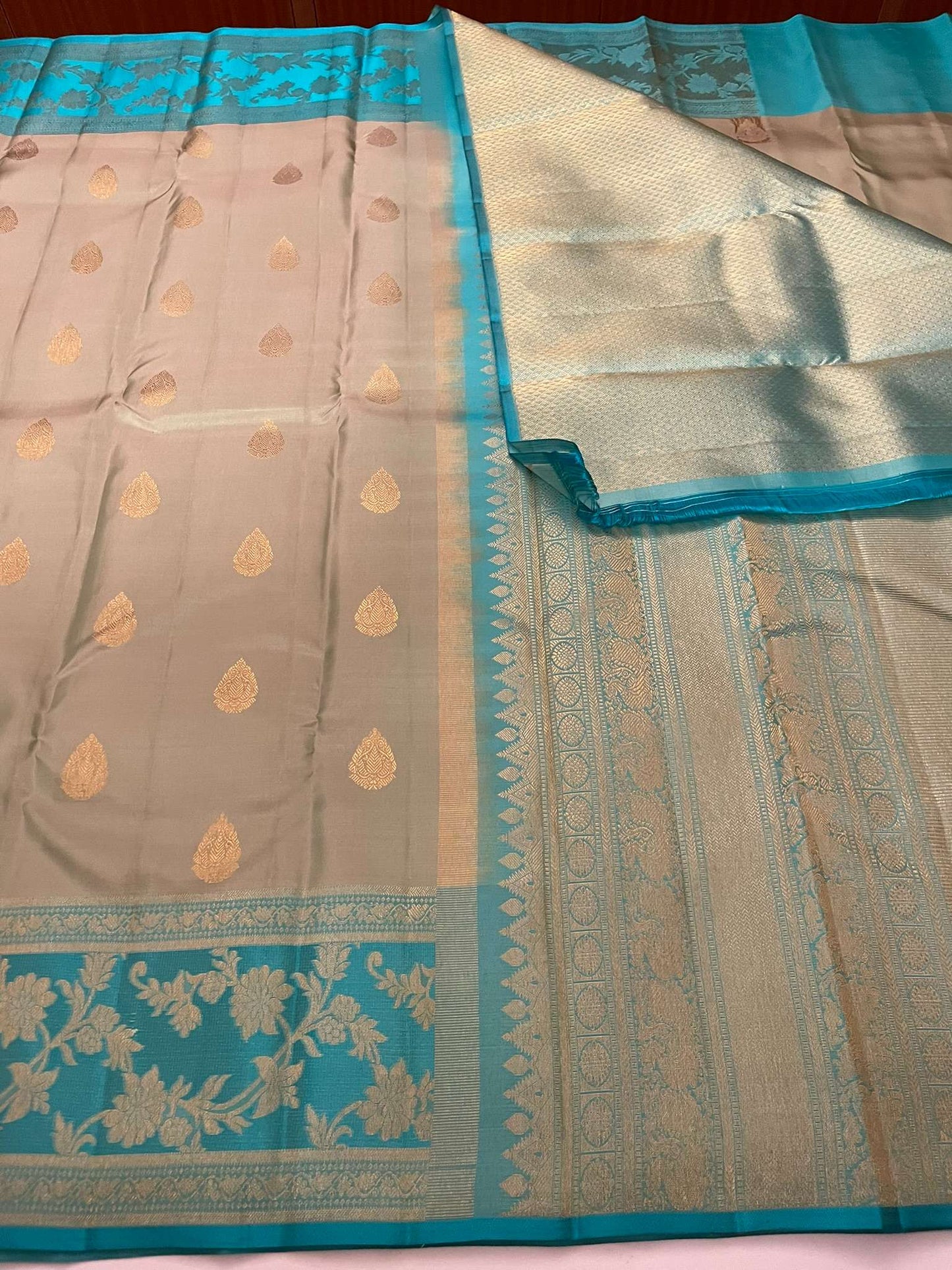 Kanchivaram Silk SBE218L2-8 By SRISHTA