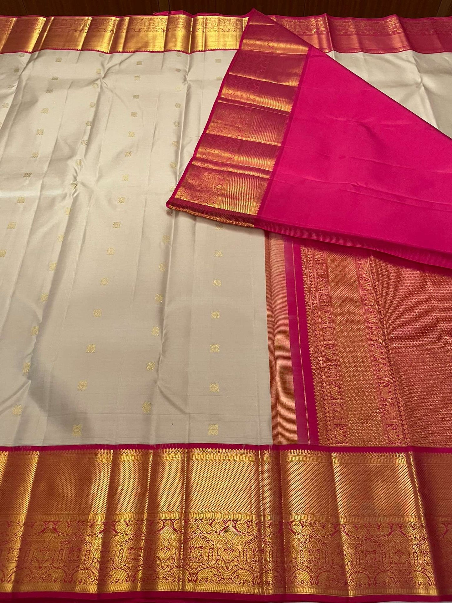 Kanchivaram Silk SBE218L3-1 By SRISHTA
