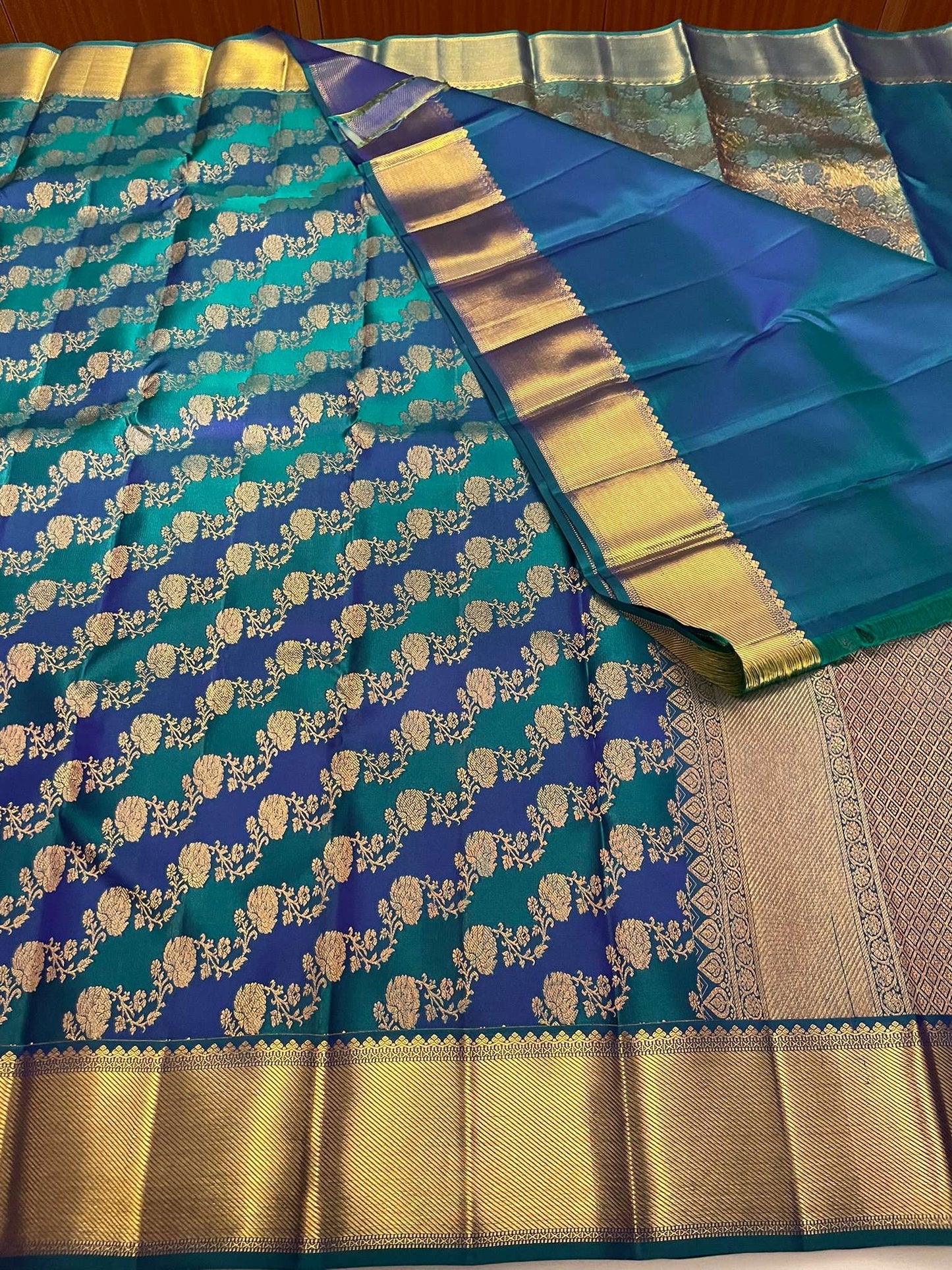 Kanchivaram Silk SBE218L6-23 By SRISHTA