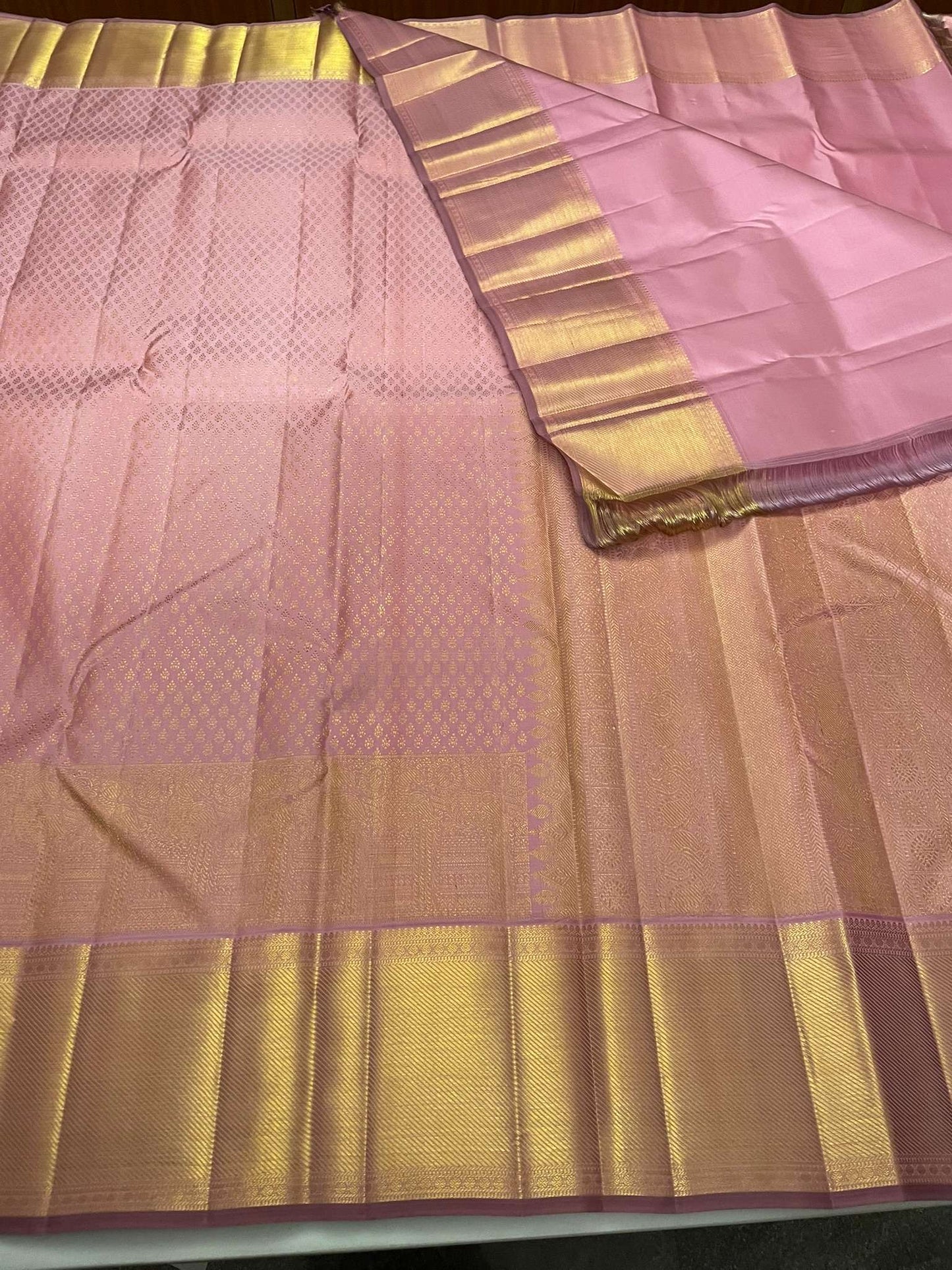 Kanchivaram Silk SBE218L6-25 By SRISHTA