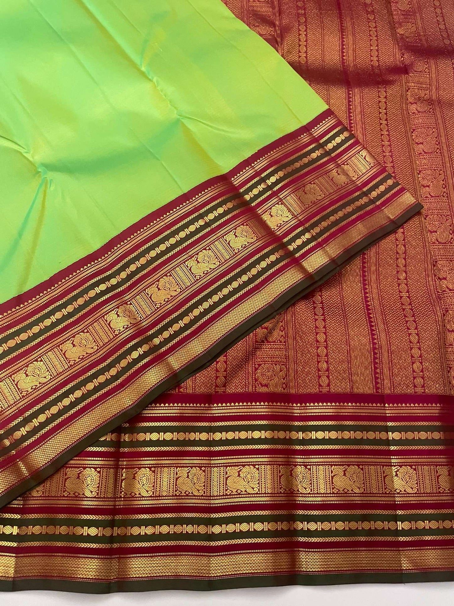 Kanchivaram Silk SBE105I5-1 By SRISHTA