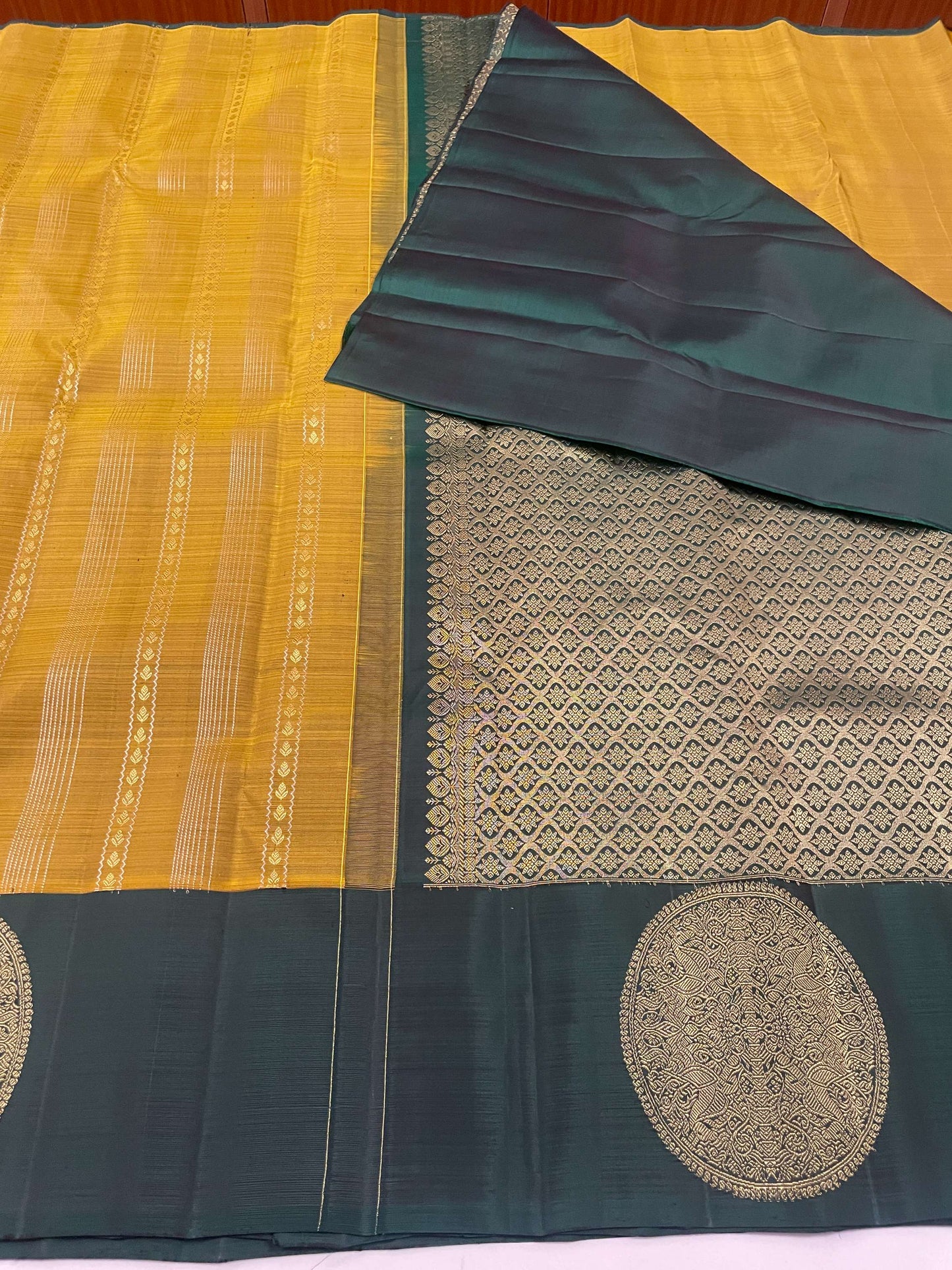 Kanchivaram Silk SBF71G7-1 By SRISHTA