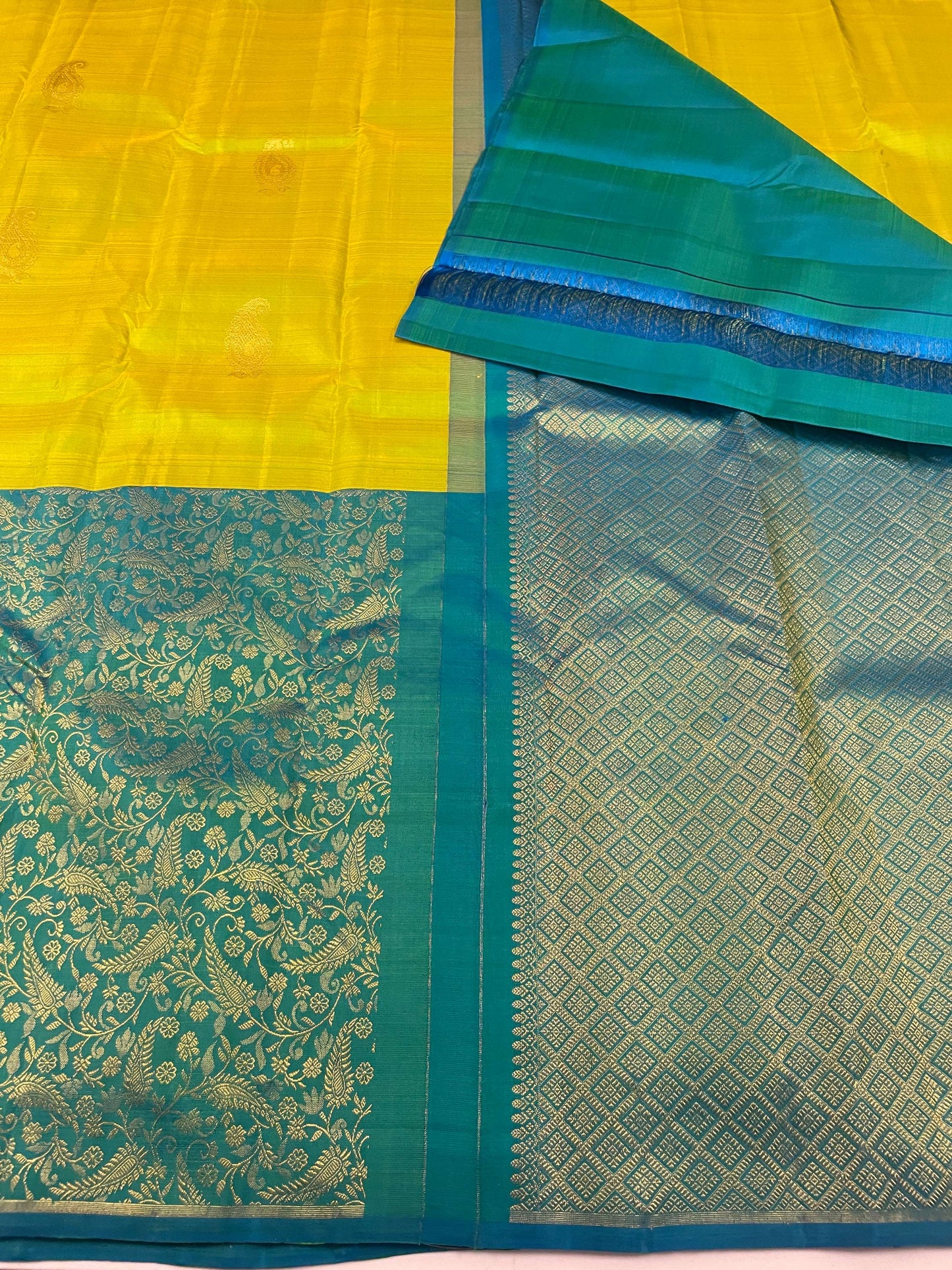 Kanchivaram Silk SBF71G6-1 By SRISHTA
