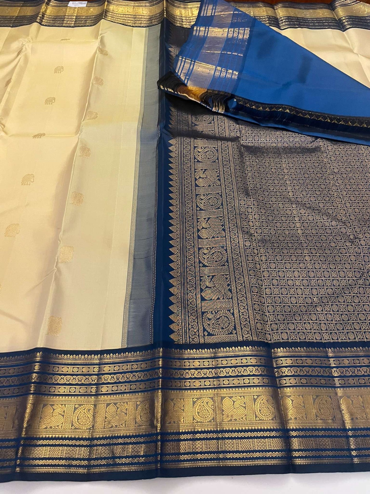 Kanchivaram Silk SBE106I10-1 By SRISHTA