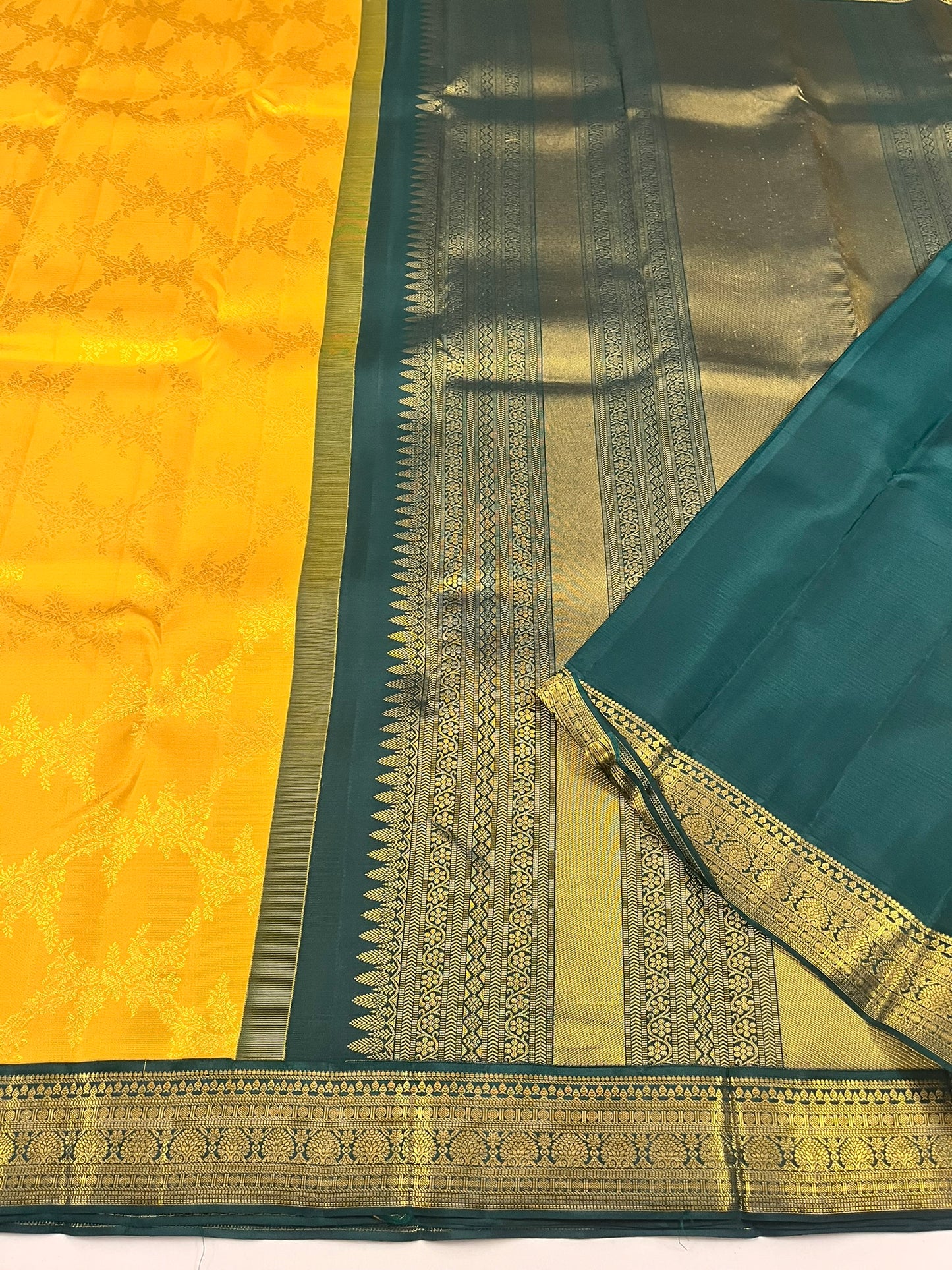 Kanchivaram Silk SBF98H23-2 By SRISHTA