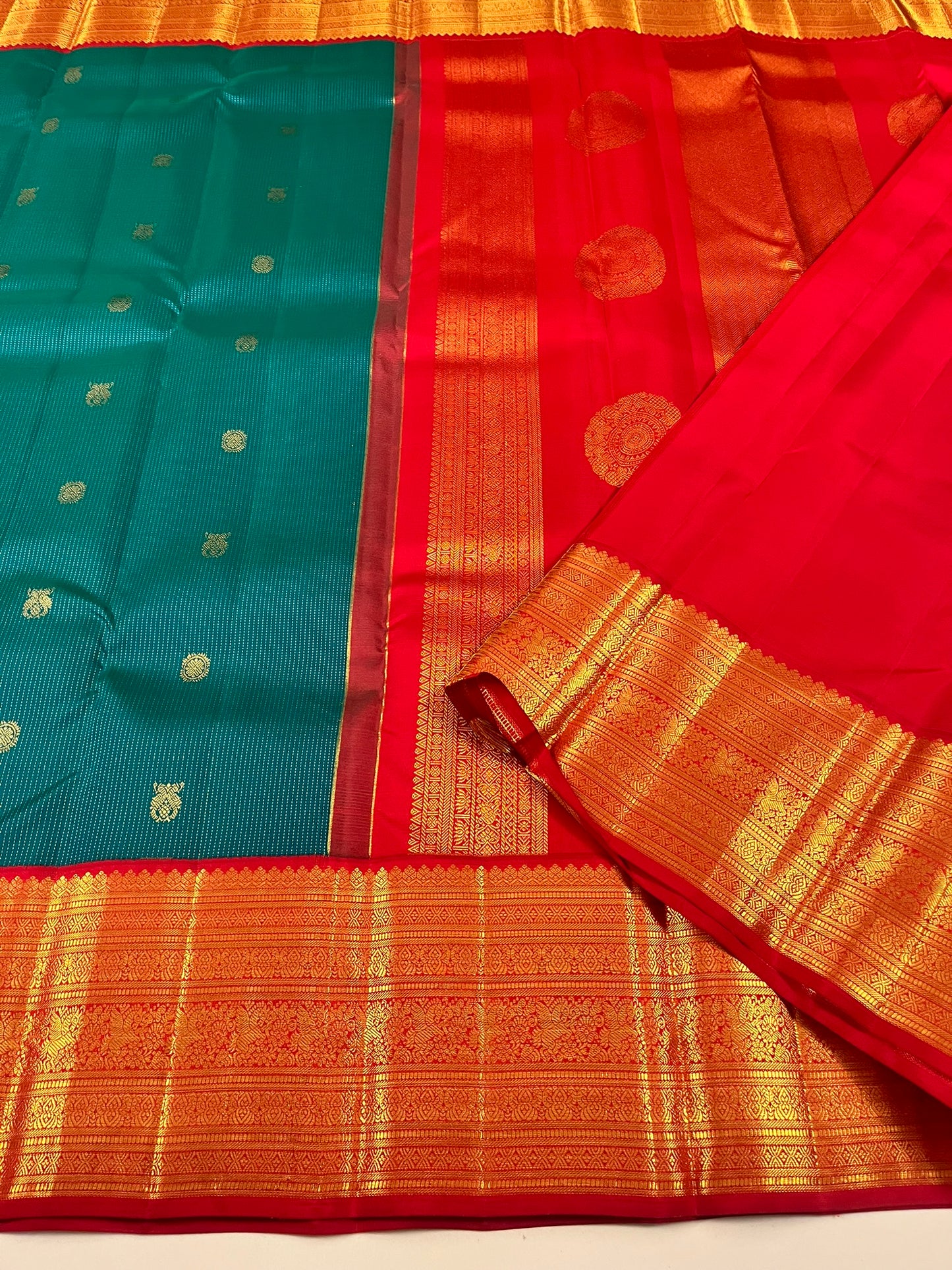 Kanchivaram Silk SBF98H22-1 By SRISHTA