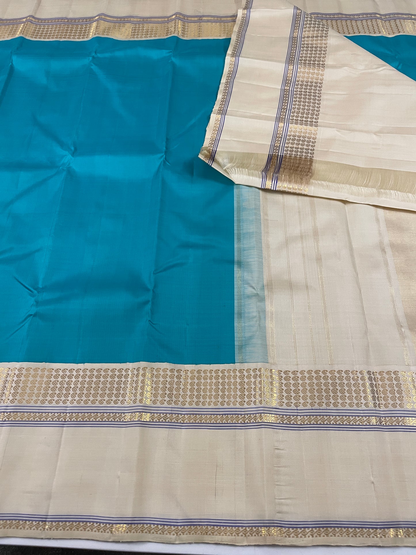 Kanchivaram Silk SBF72G1-4 By SRISHTA