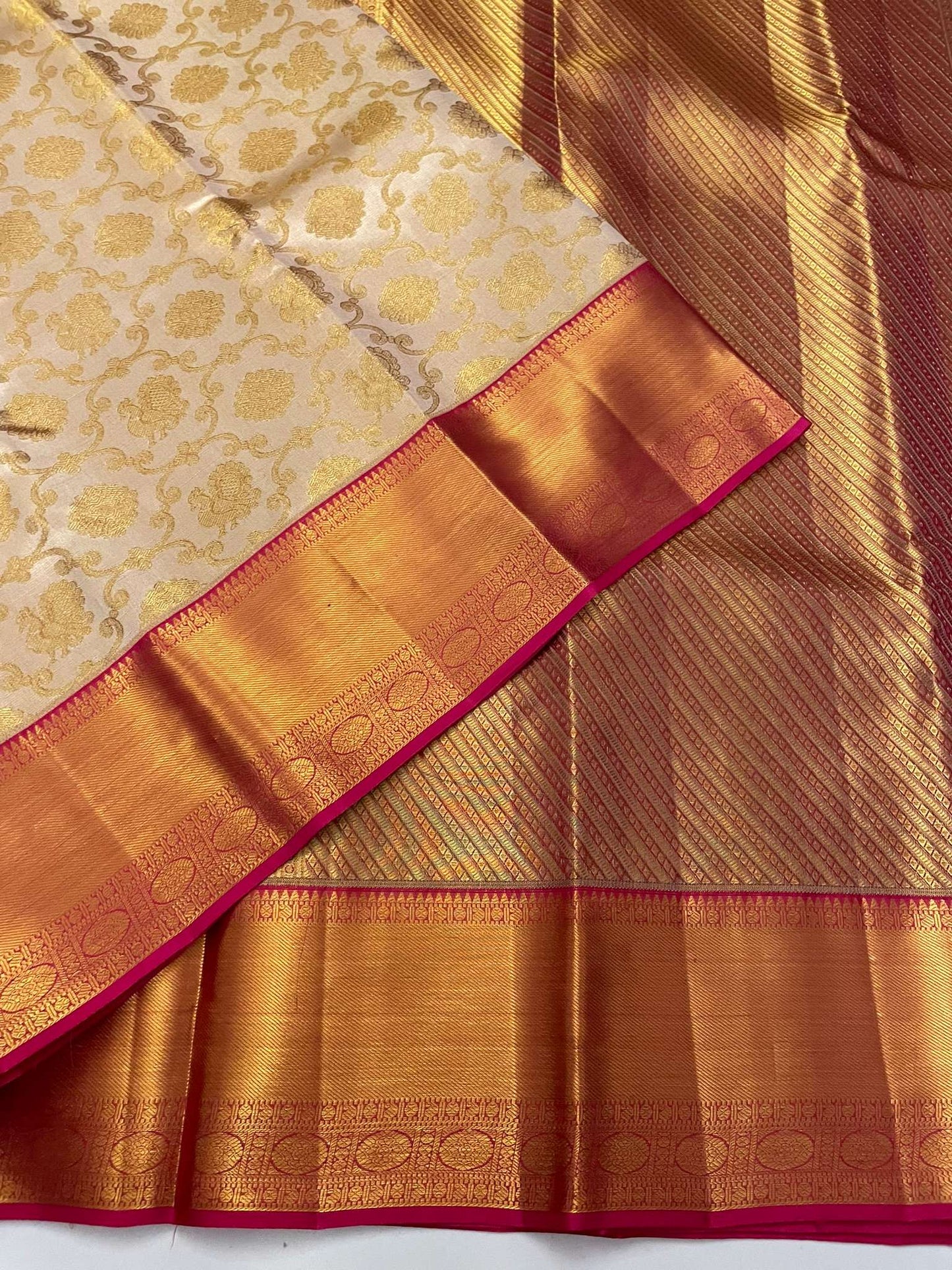 Kanchivaram Silk SBE113I7-4 By SRISHTA