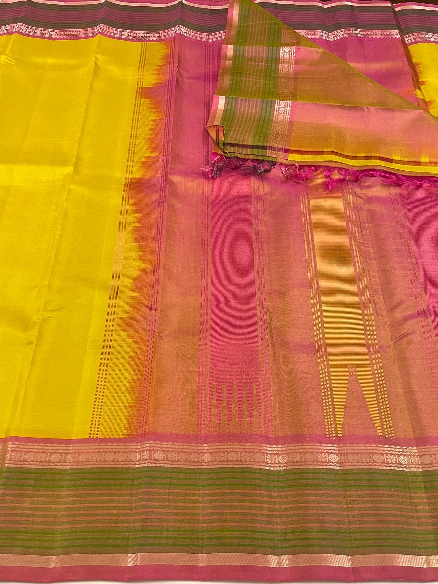 Kanchivaram Silk SBF11D2-2 By SRISHTA