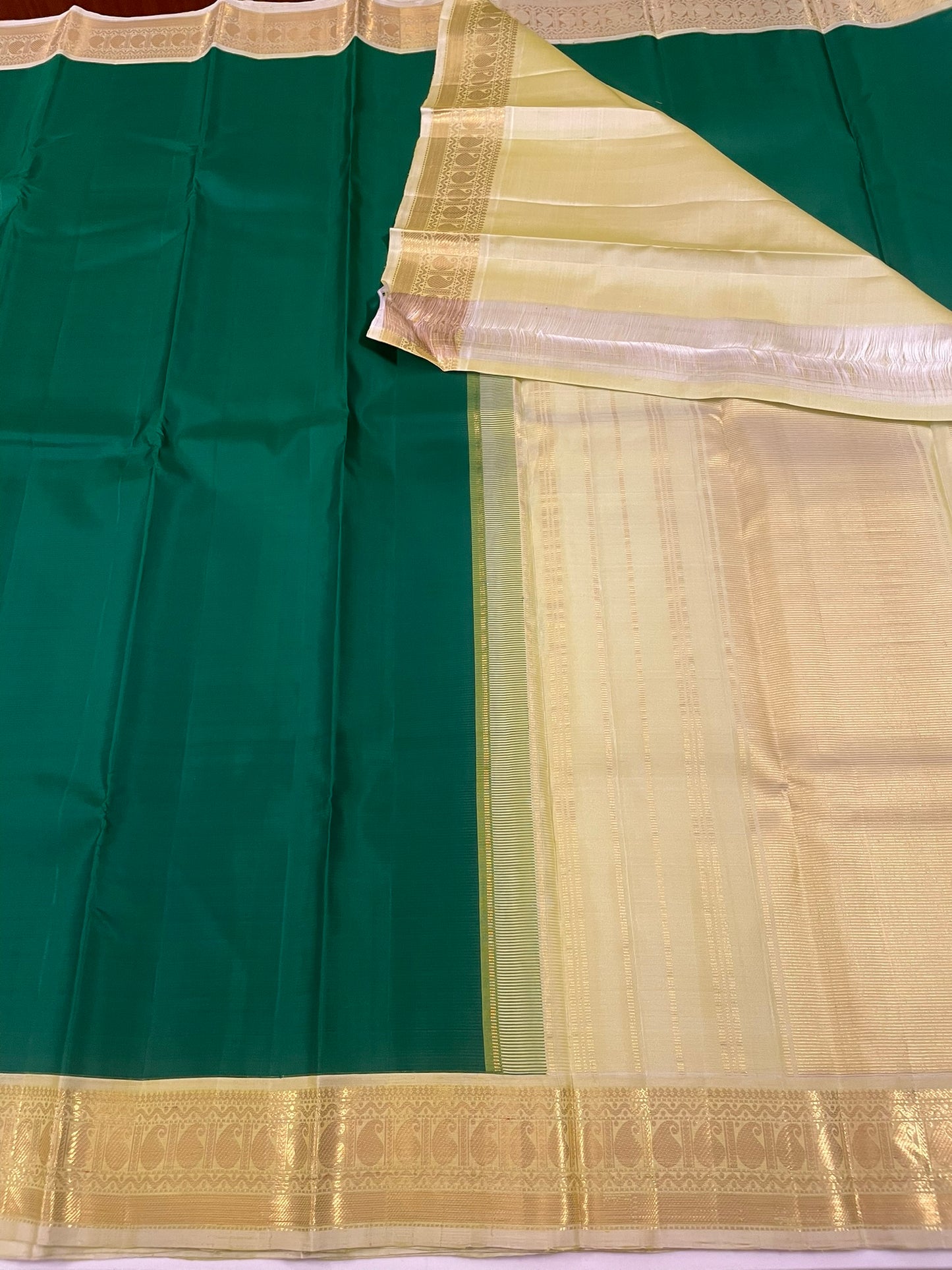 Kanchivaram Silk SBF12D5-1 By SRISHTA