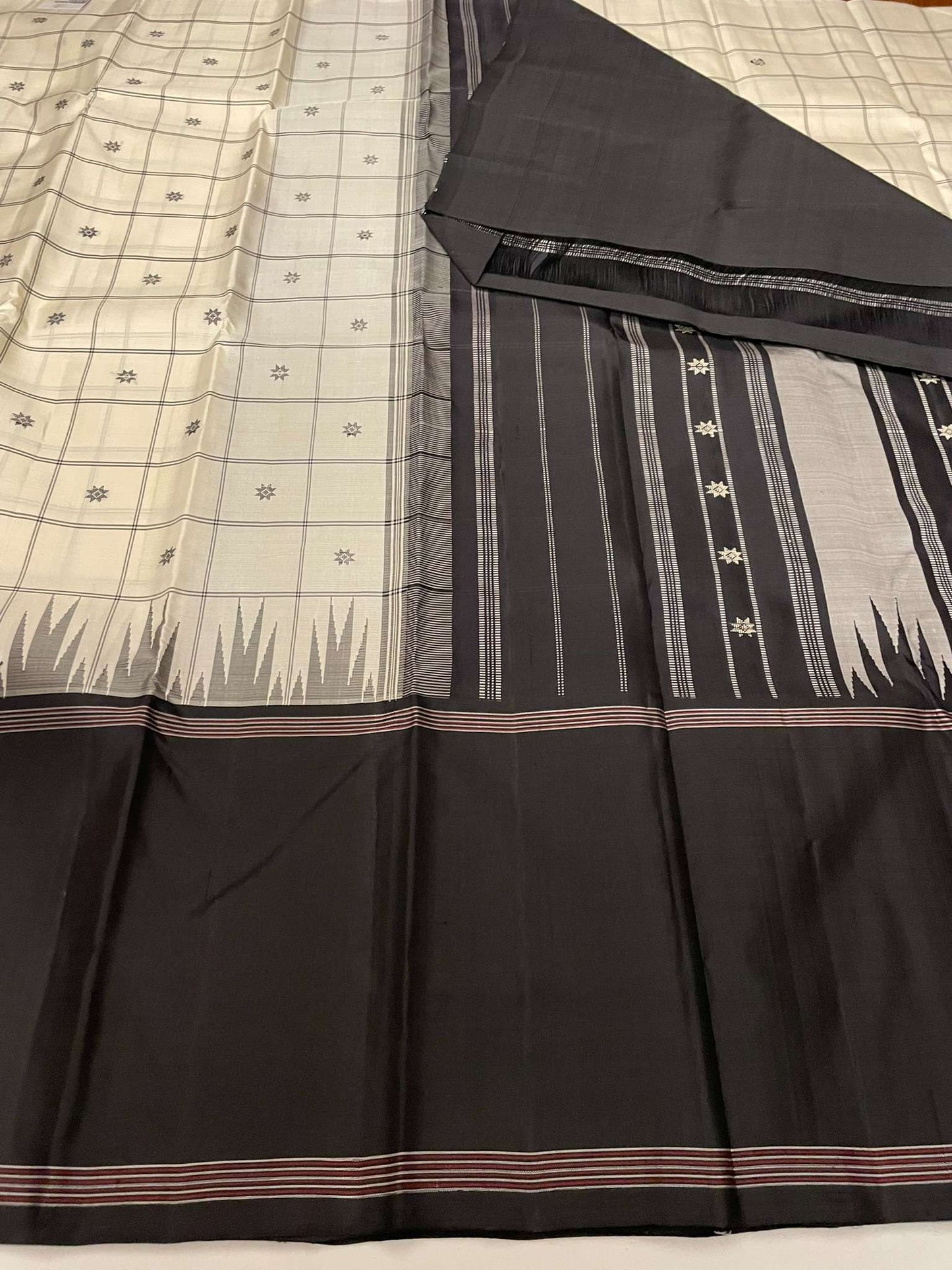 Kanchivaram Silk SBE118I3-1 By SRISHTA