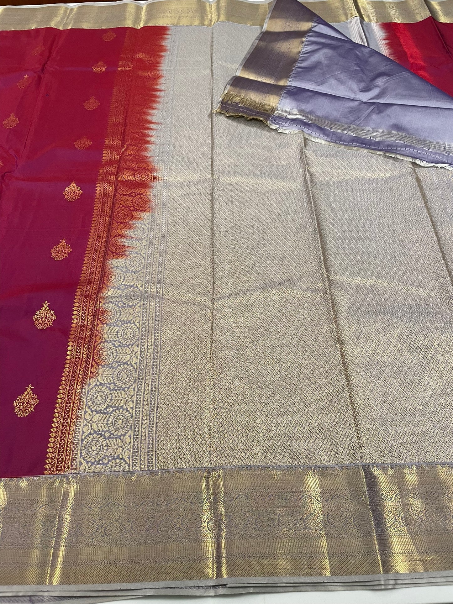Gift Saree SBF6D1-70 By SRISHTA