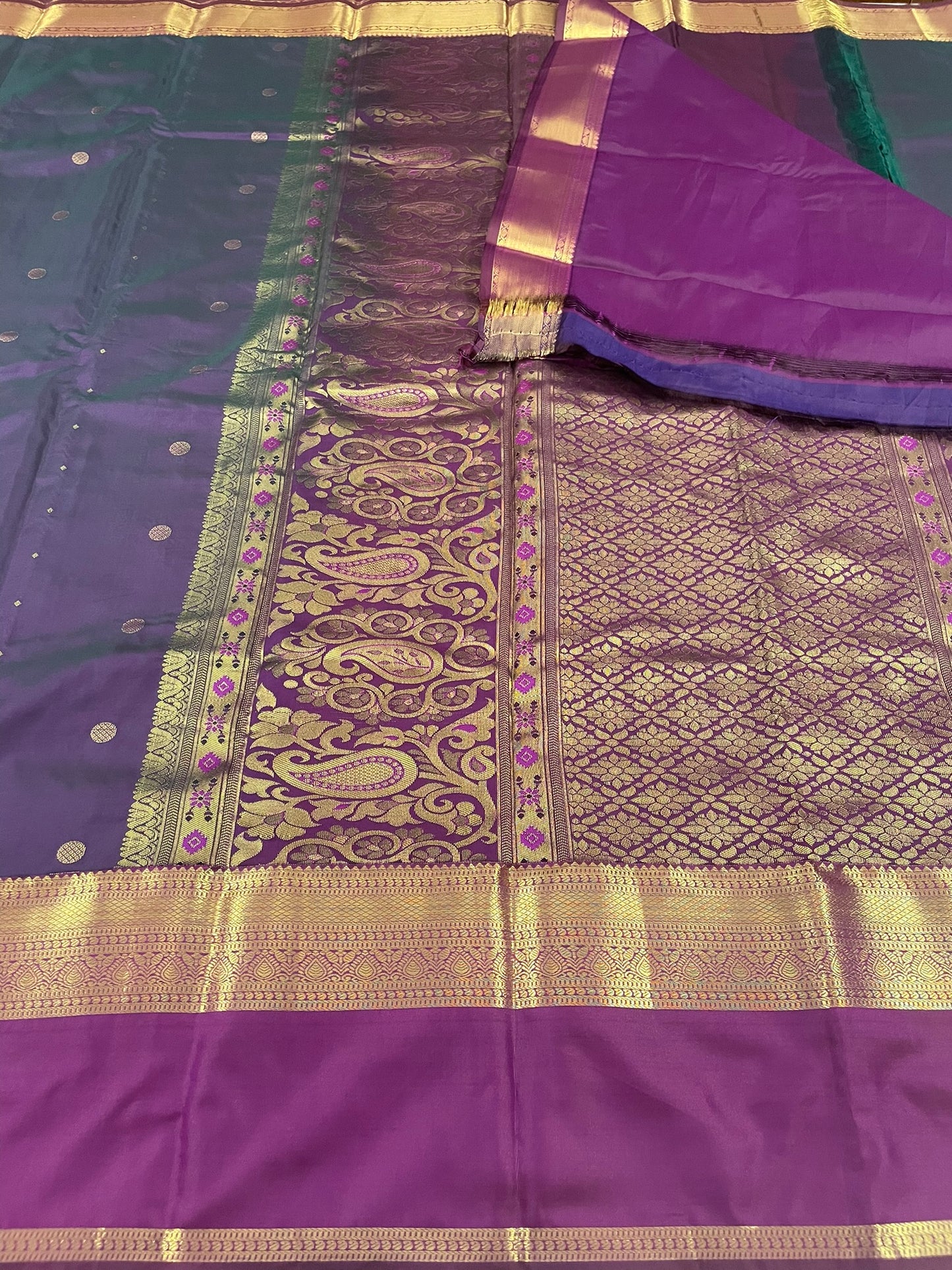Gift Saree SBF6D1-31 By SRISHTA