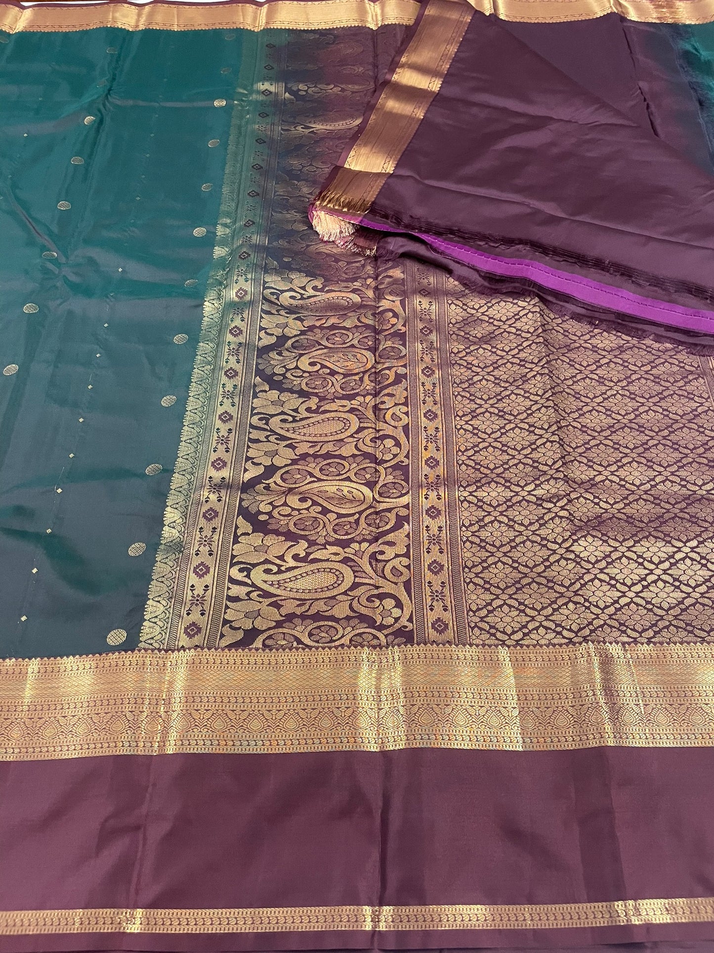 Gift Saree SBF6D1-26 By SRISHTA