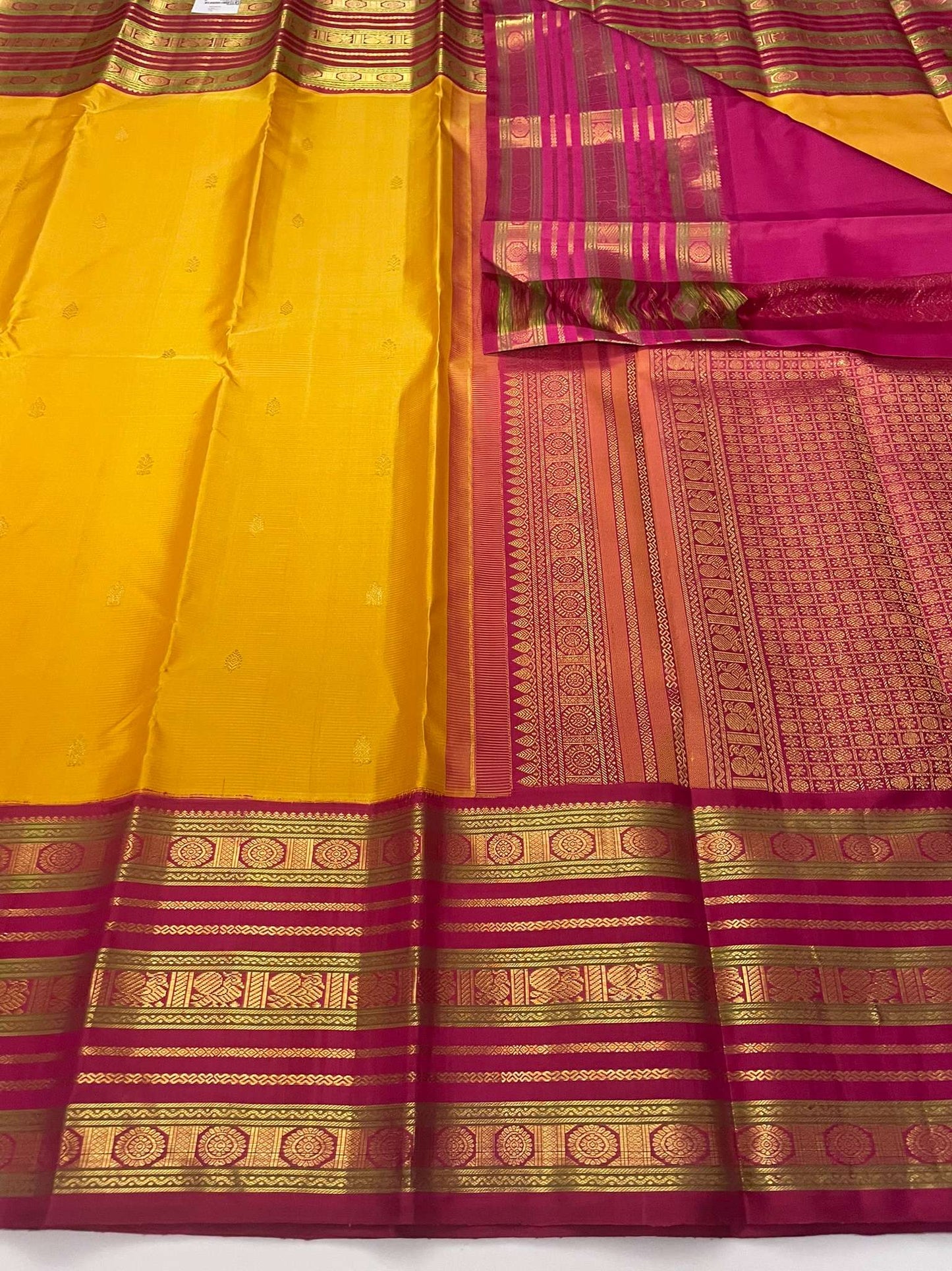 Kanchivaram Silk SBE115I12-1 By SRISHTA