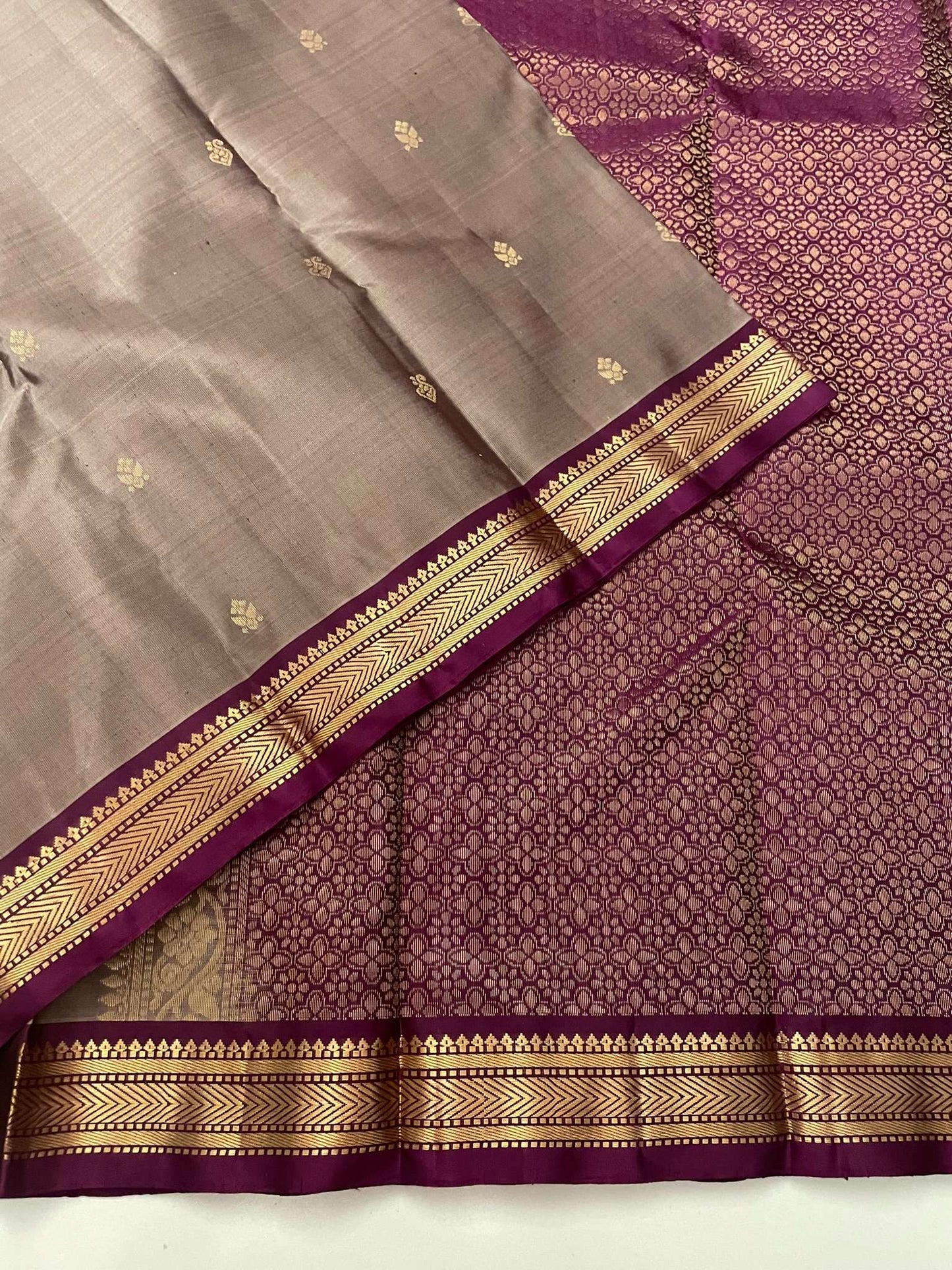 Kanchivaram Silk SBE119I21-1 By SRISHTA