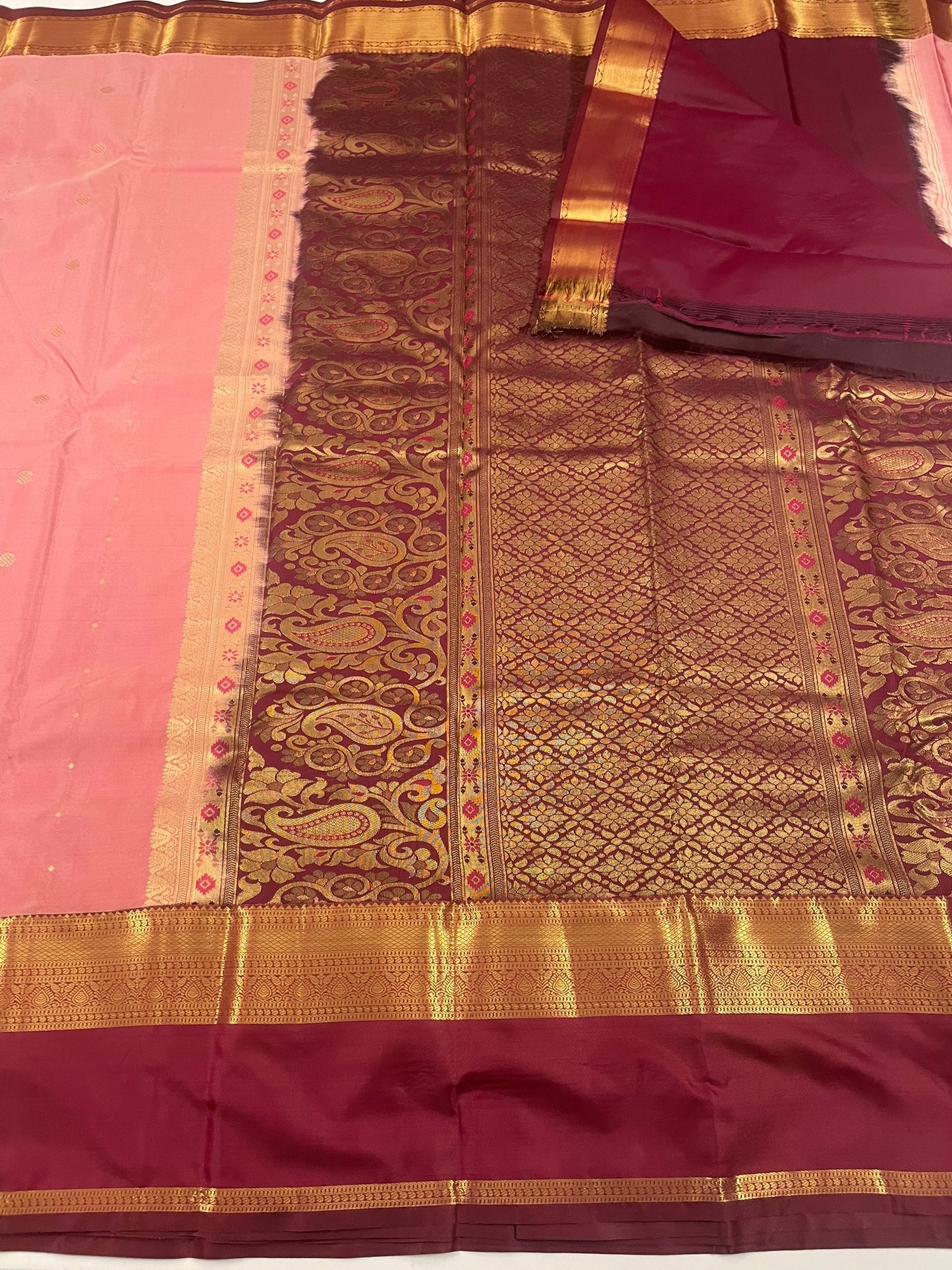 Gift Saree SBF6D1-28 By SRISHTA
