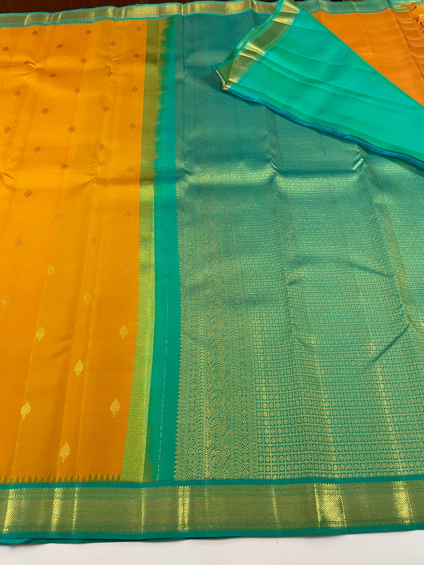 Kanchivaram Silk SBF18D6-1 By SRISHTA