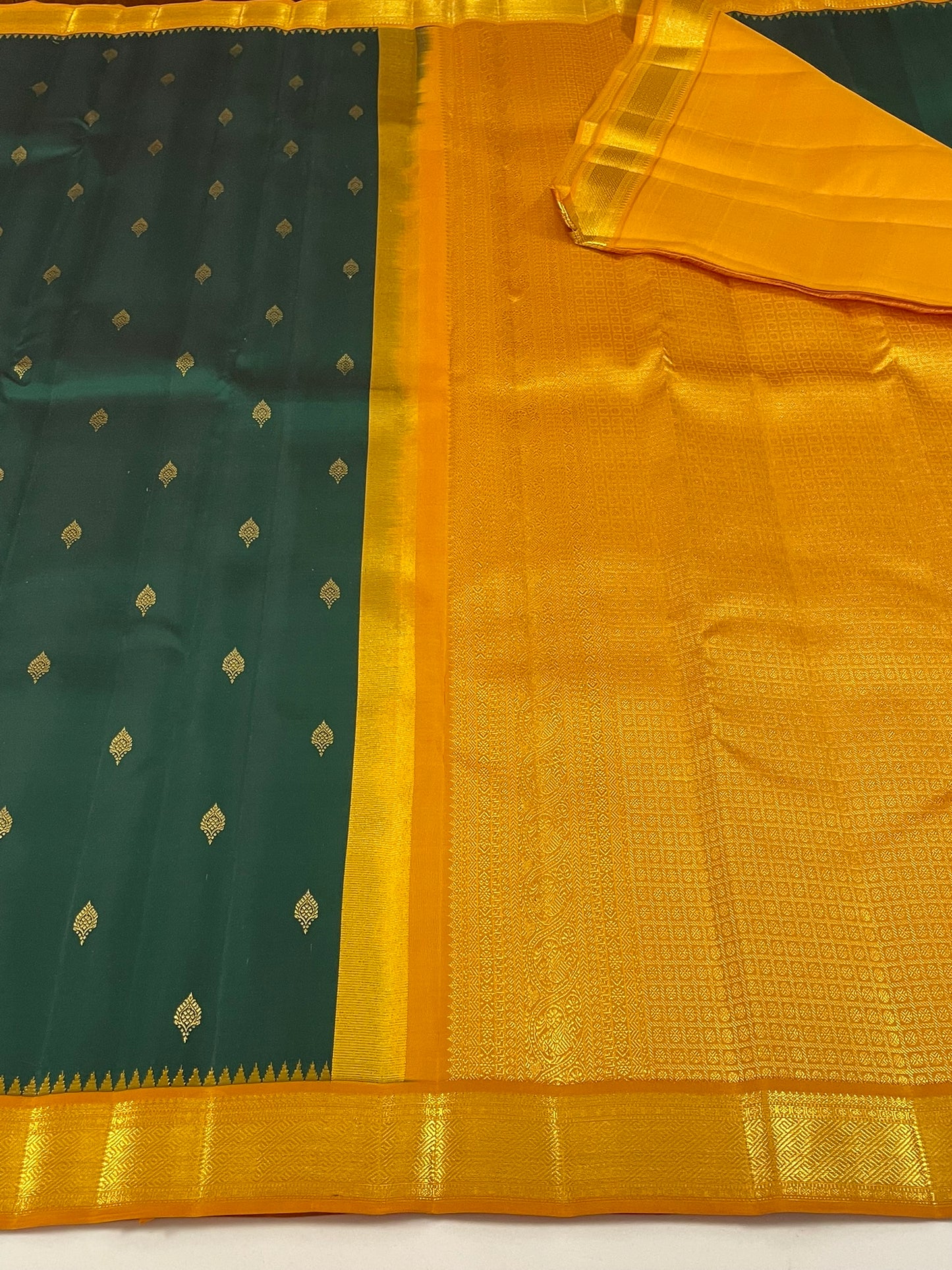 Kanchivaram Silk SBF18D6-3 By SRISHTA