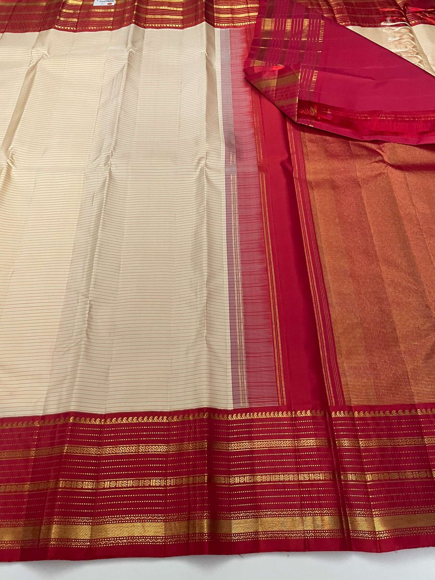 Kanchivaram Silk SBE126I7-1 By SRISHTA
