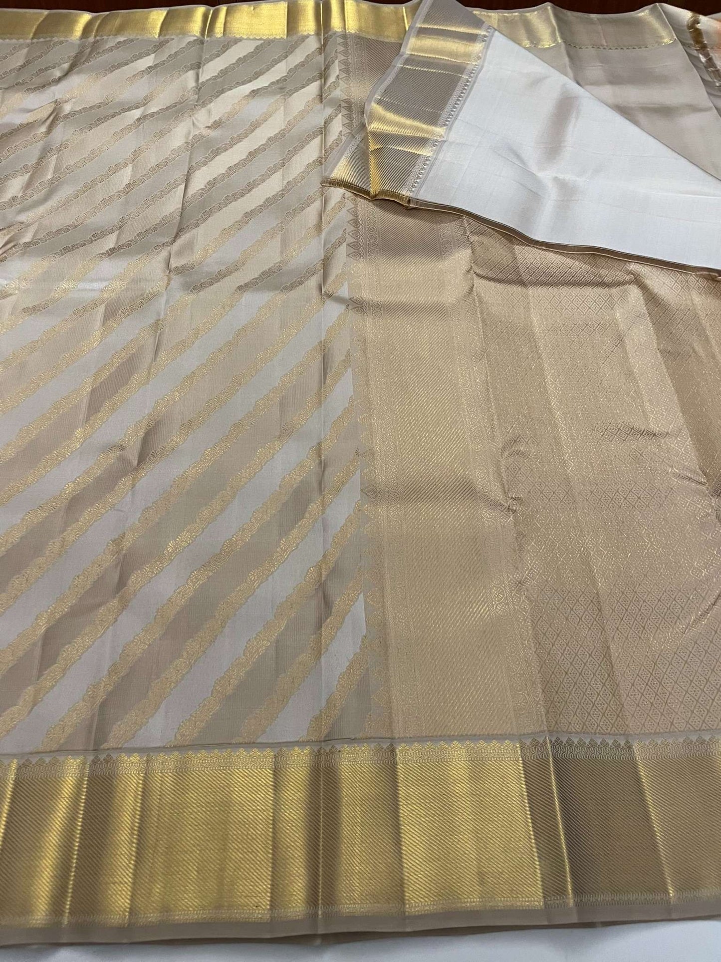 Kanchivaram Silk SBE131I7-18 By SRISHTA