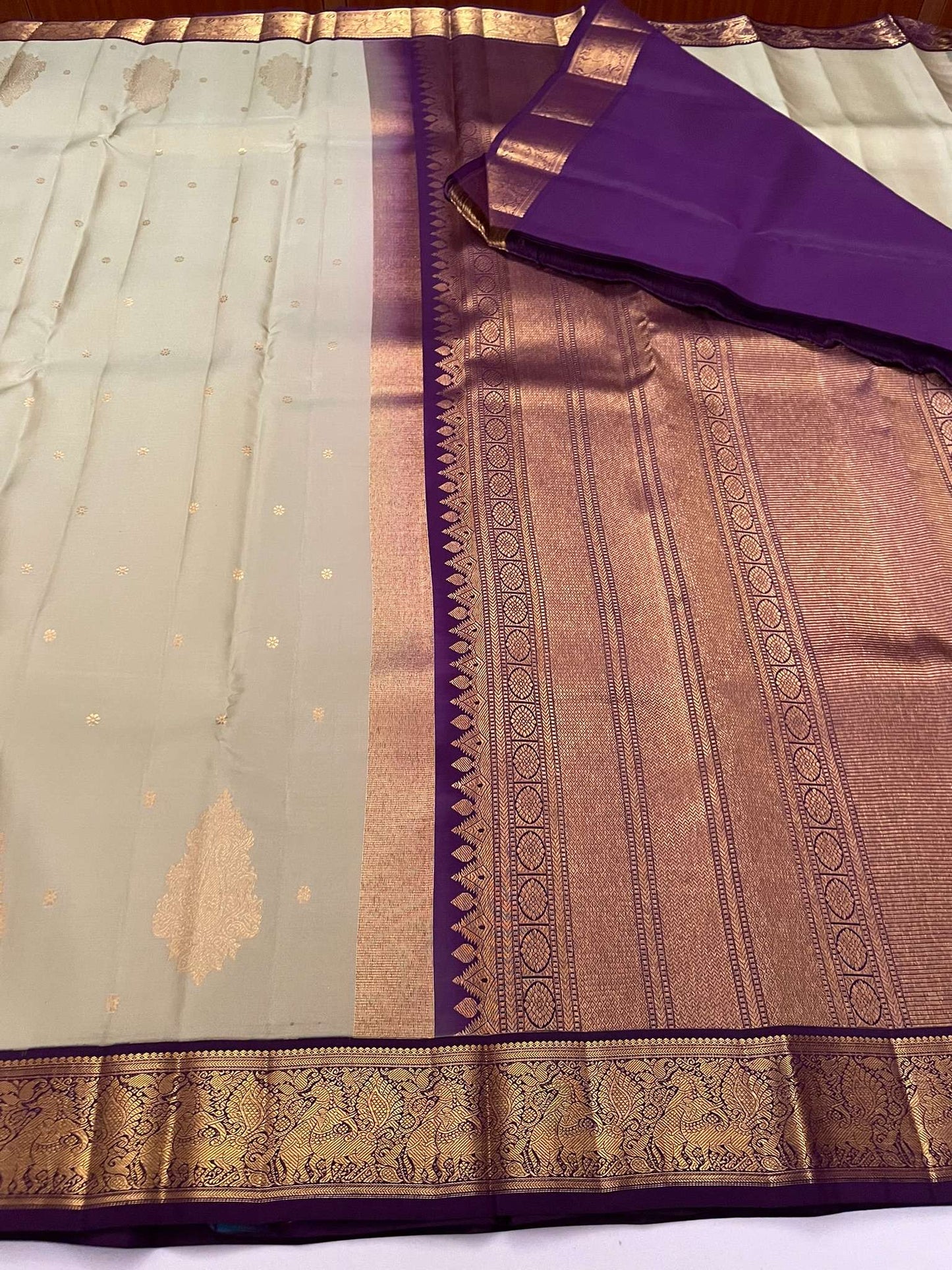 Kanchivaram Silk SBE131I8-1 By SRISHTA