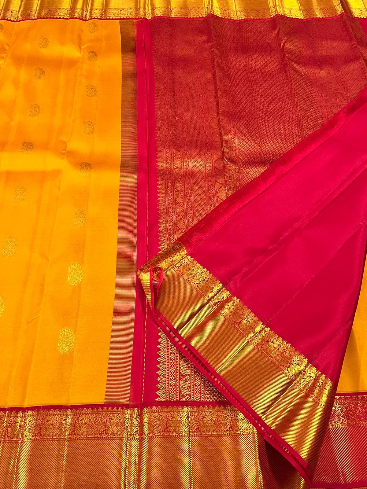 Kanchivaram Silk SBF128I3-8 By SRISHTA
