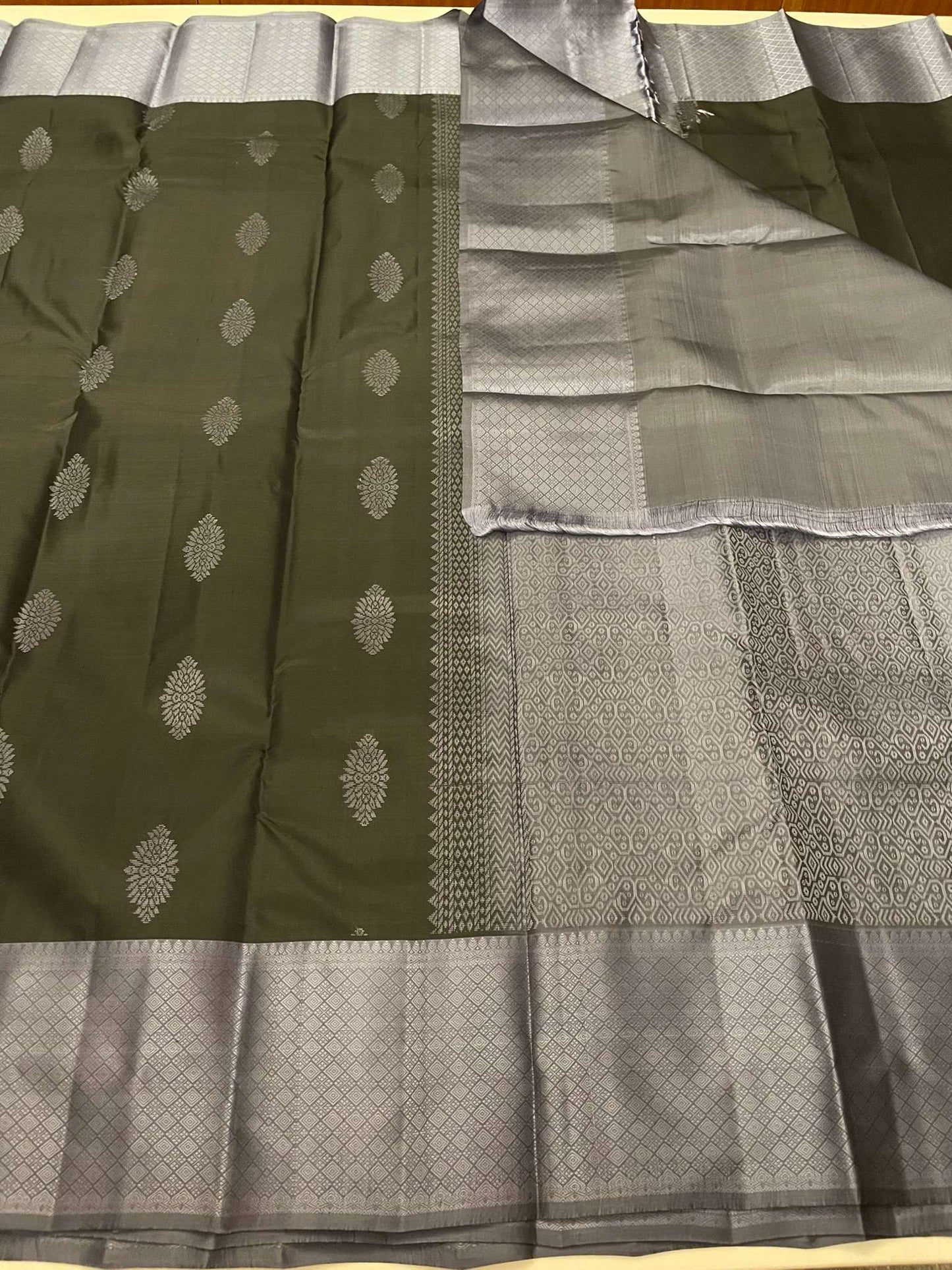 Kanchivaram Silk SBE235A3-2 By SRISHTA