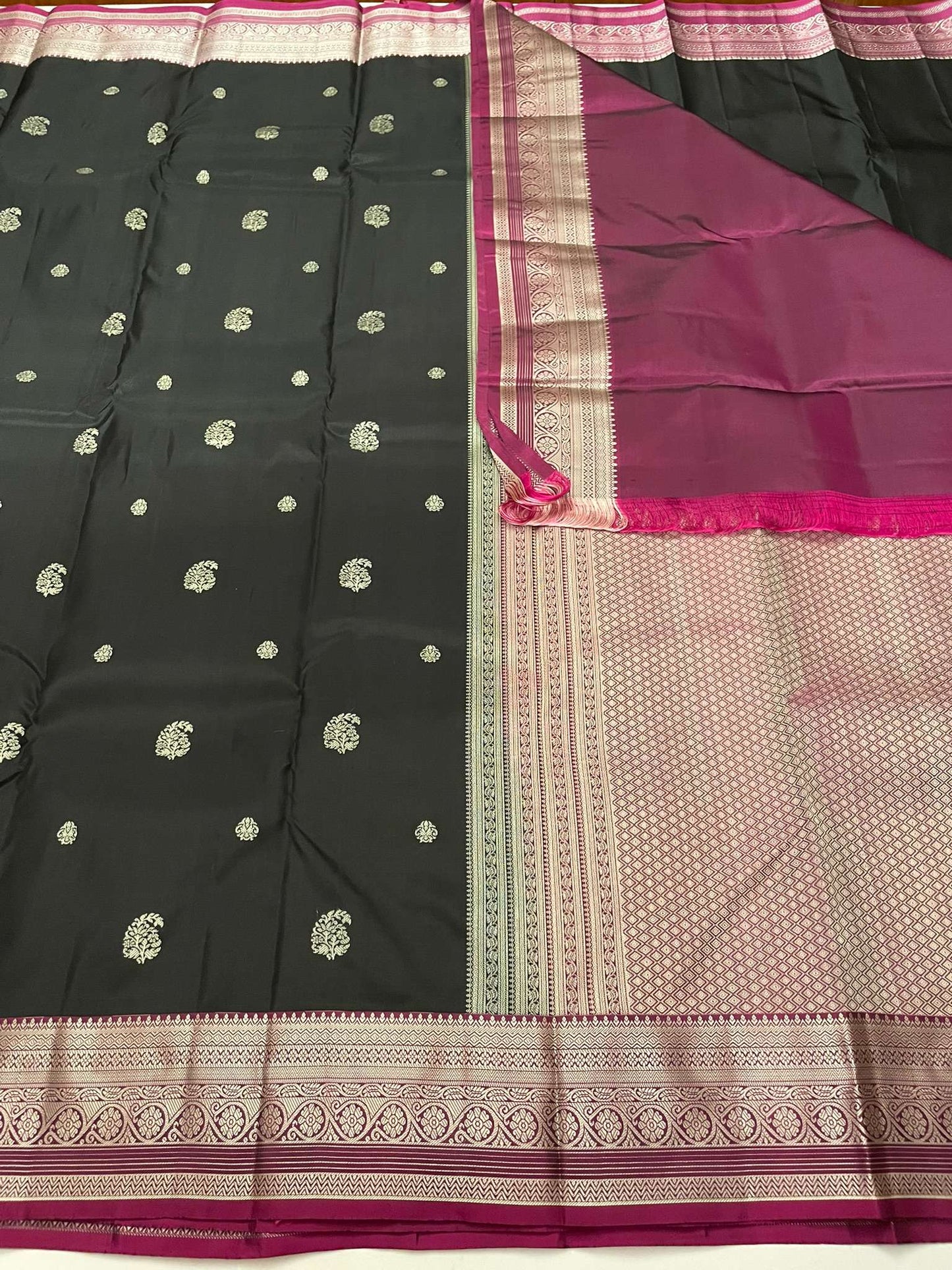 Kanchivaram Silk SBE235A1-1 By SRISHTA