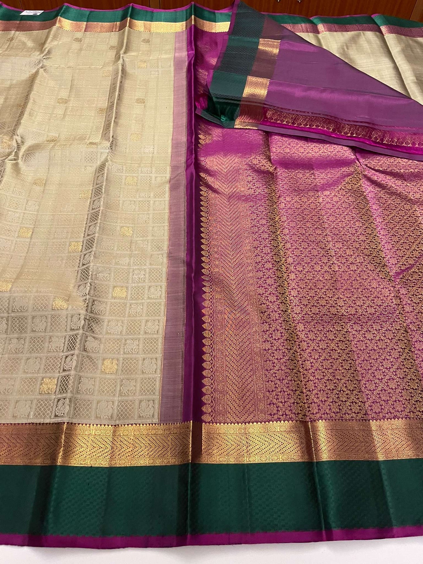 Kanchivaram Silk SBE134J17-1 By SRISHTA
