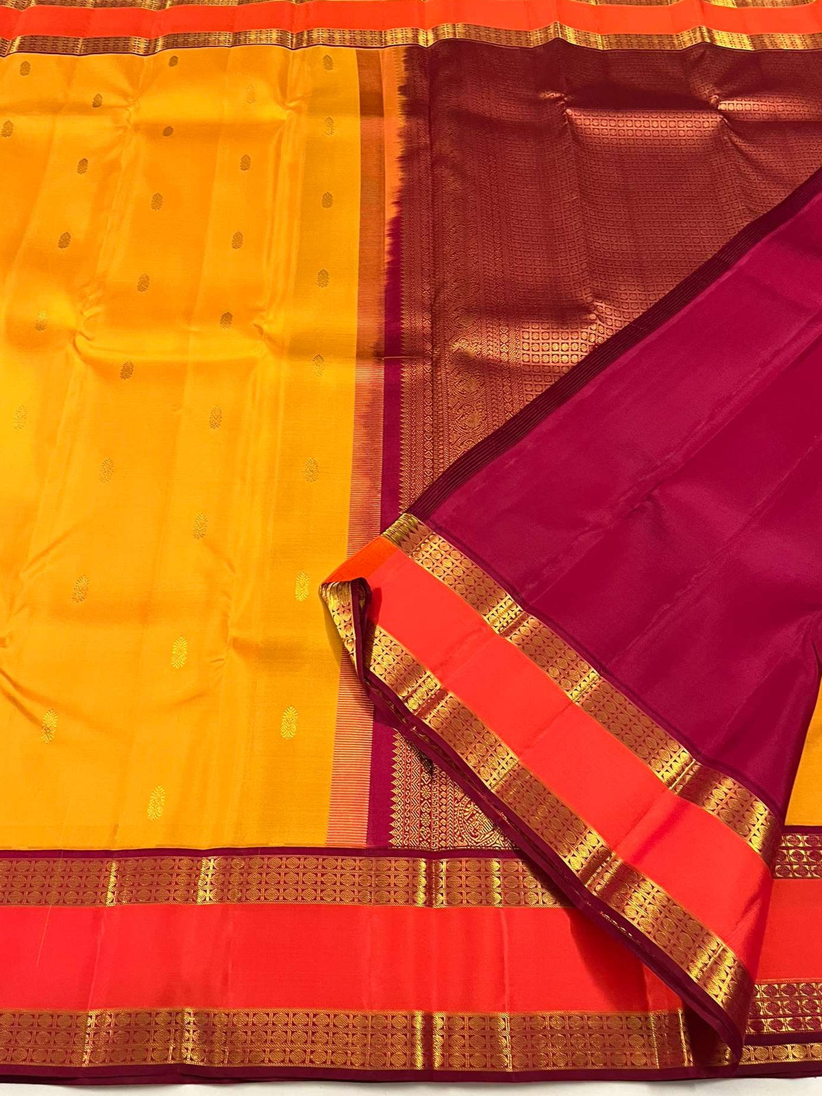 Kanchivaram Silk SBF128I8-1 By SRISHTA