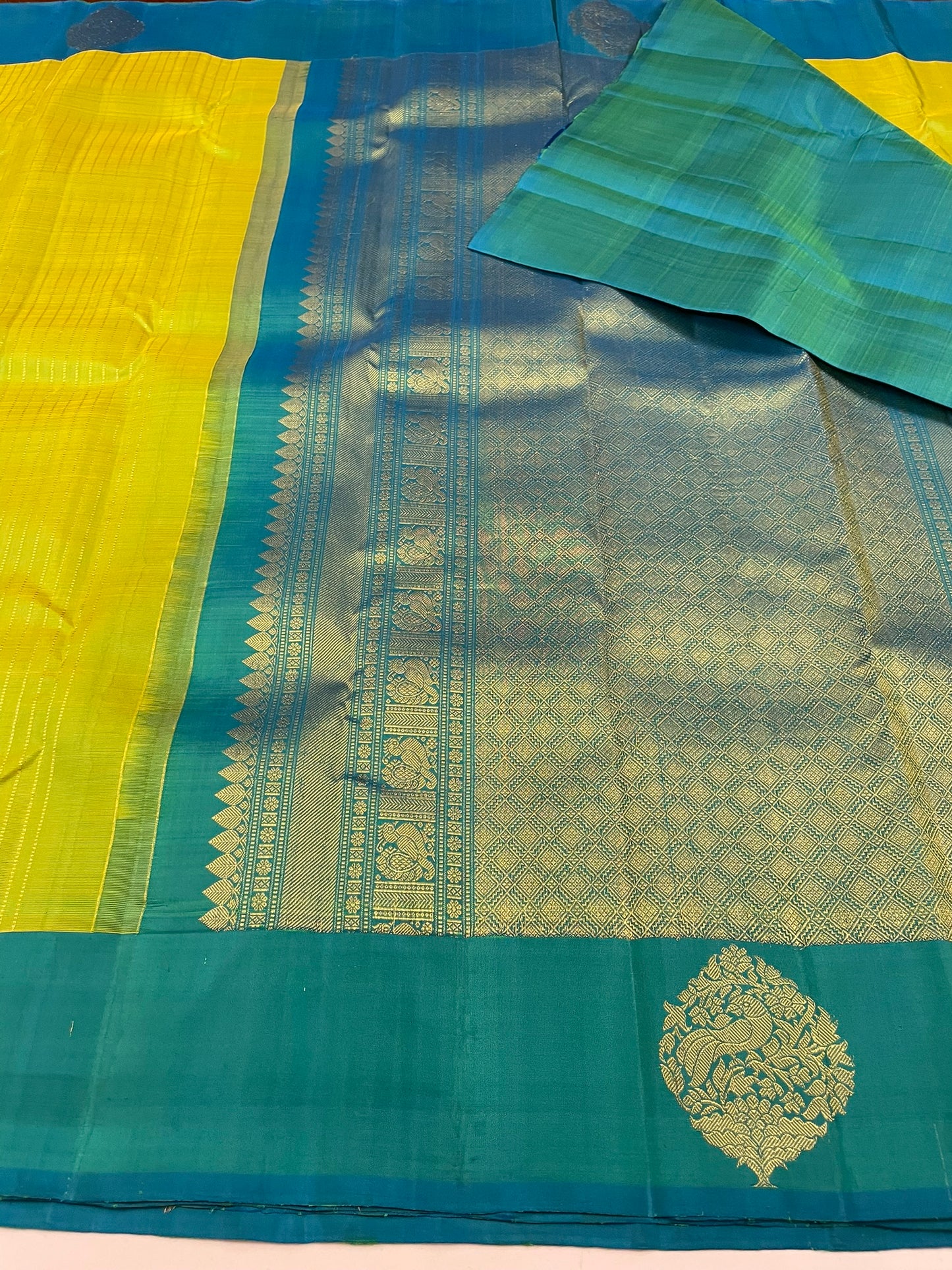 Kanchivaram Silk SBF30E27-1 By SRISHTA