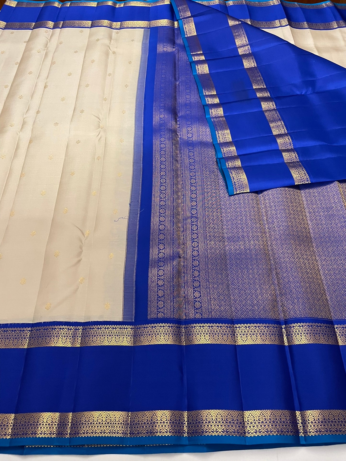 BKanchivaram Silk SBE236A5-6 By SRISHTA