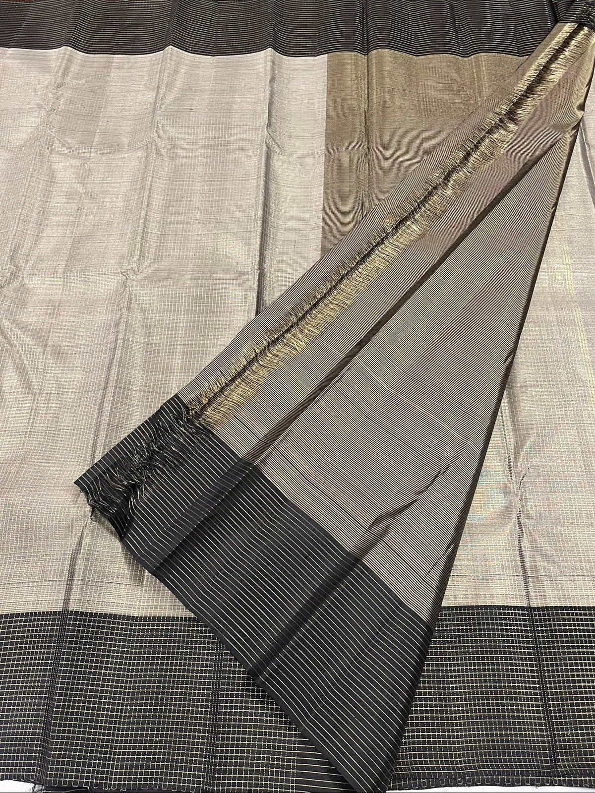 Kanchivaram Silk SBF144J2-3 By SRISHTA