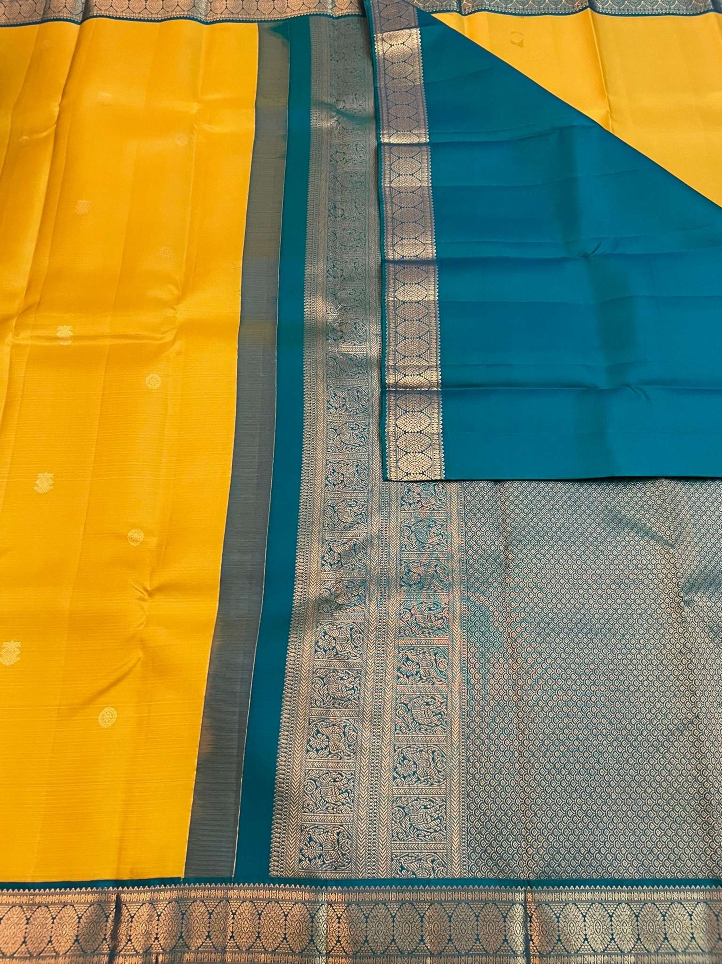 Kanchivaram Silk SBE153J5-5 By SRISHTA