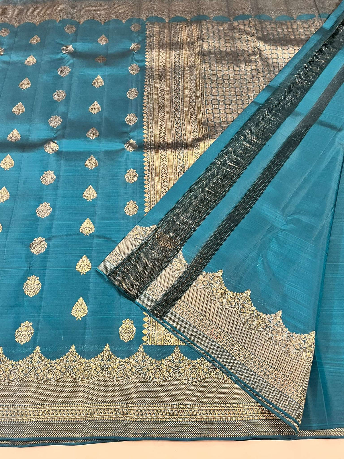 Kanchivaram Silk SBF146J22-2 By SRISHTA