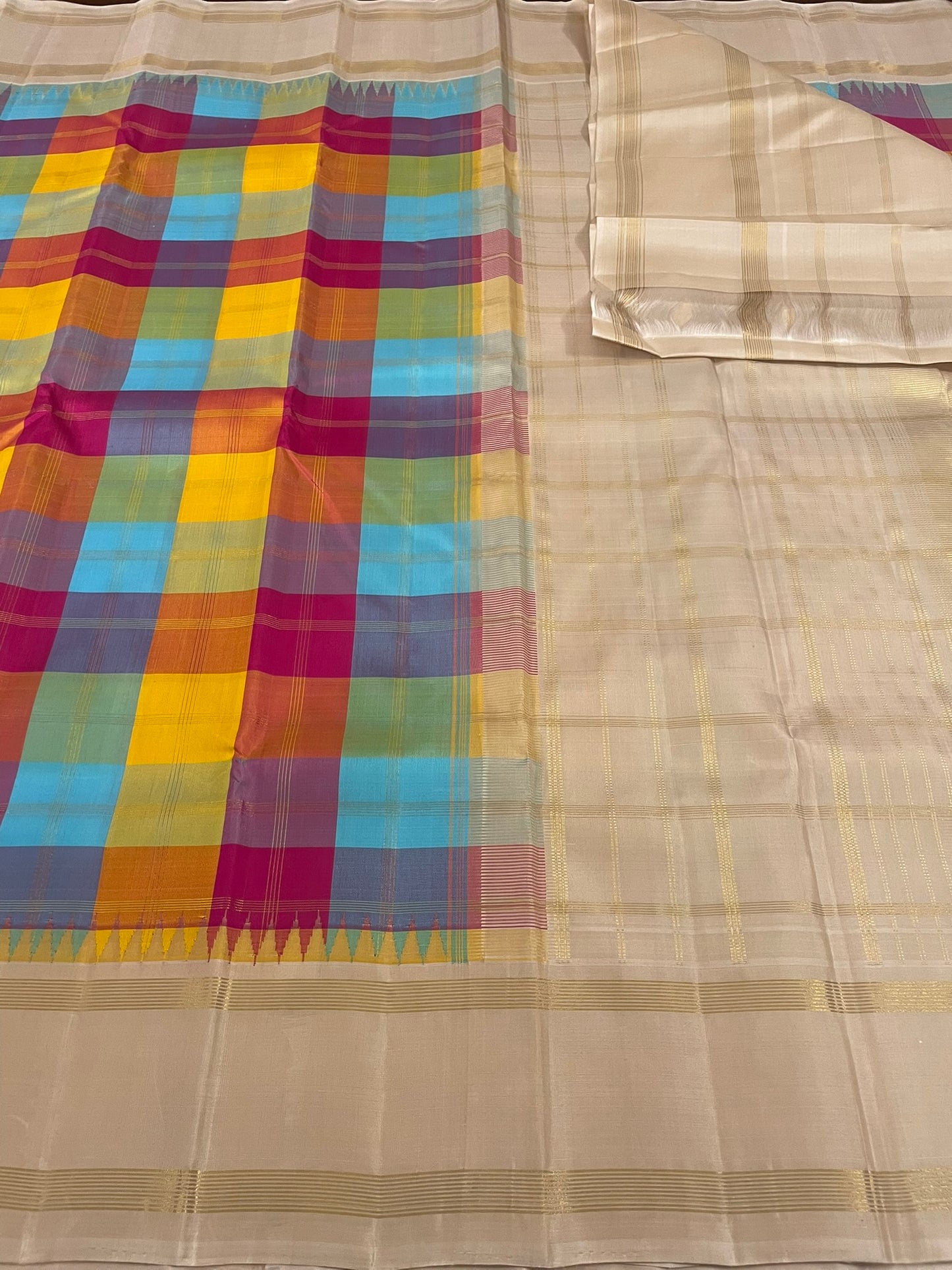 Kanchivaram Silk SBF42E4-1 By SRISHTA