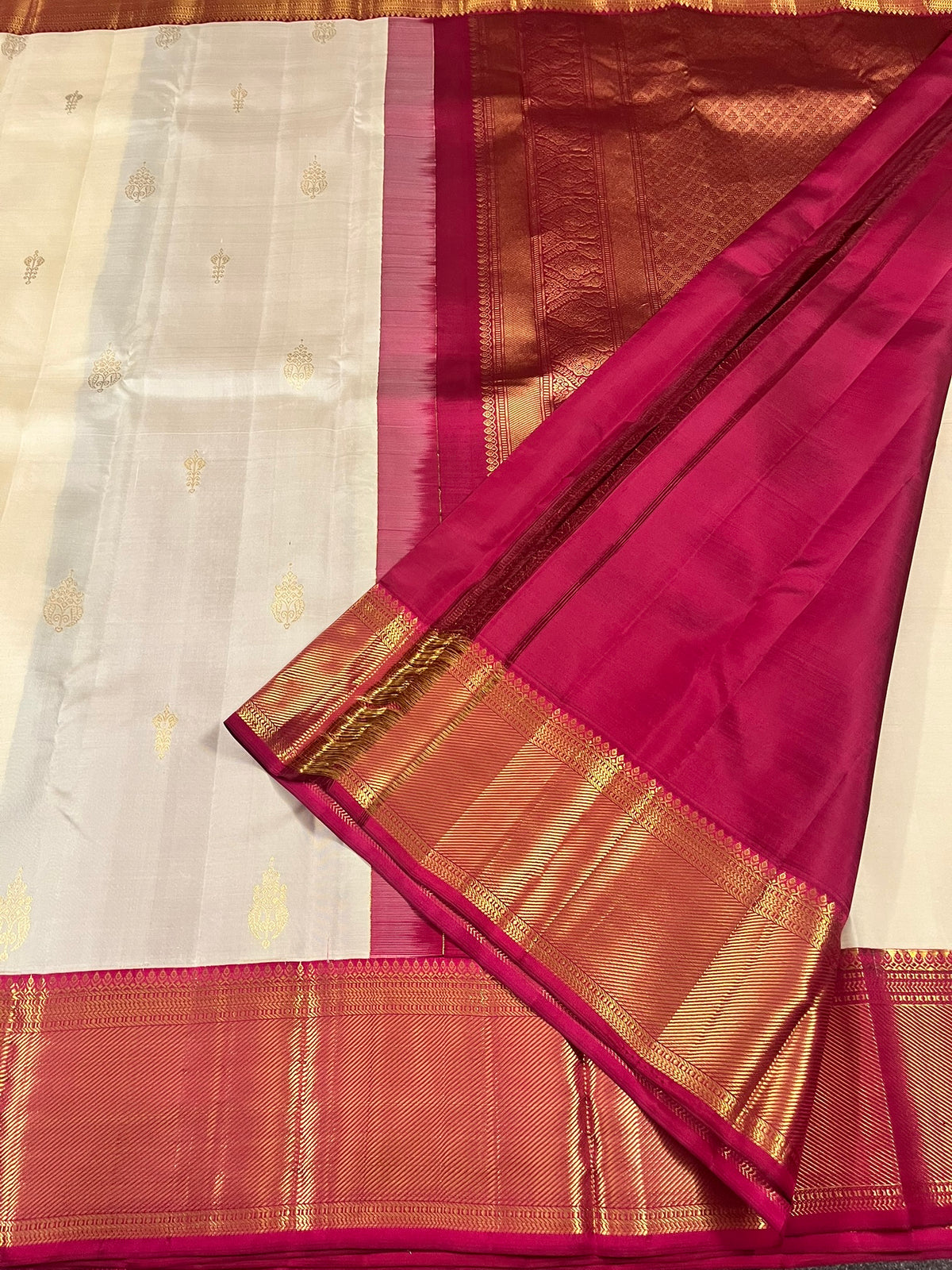 Kanchivaram Silk SBF146J17-1 By SRISHTA