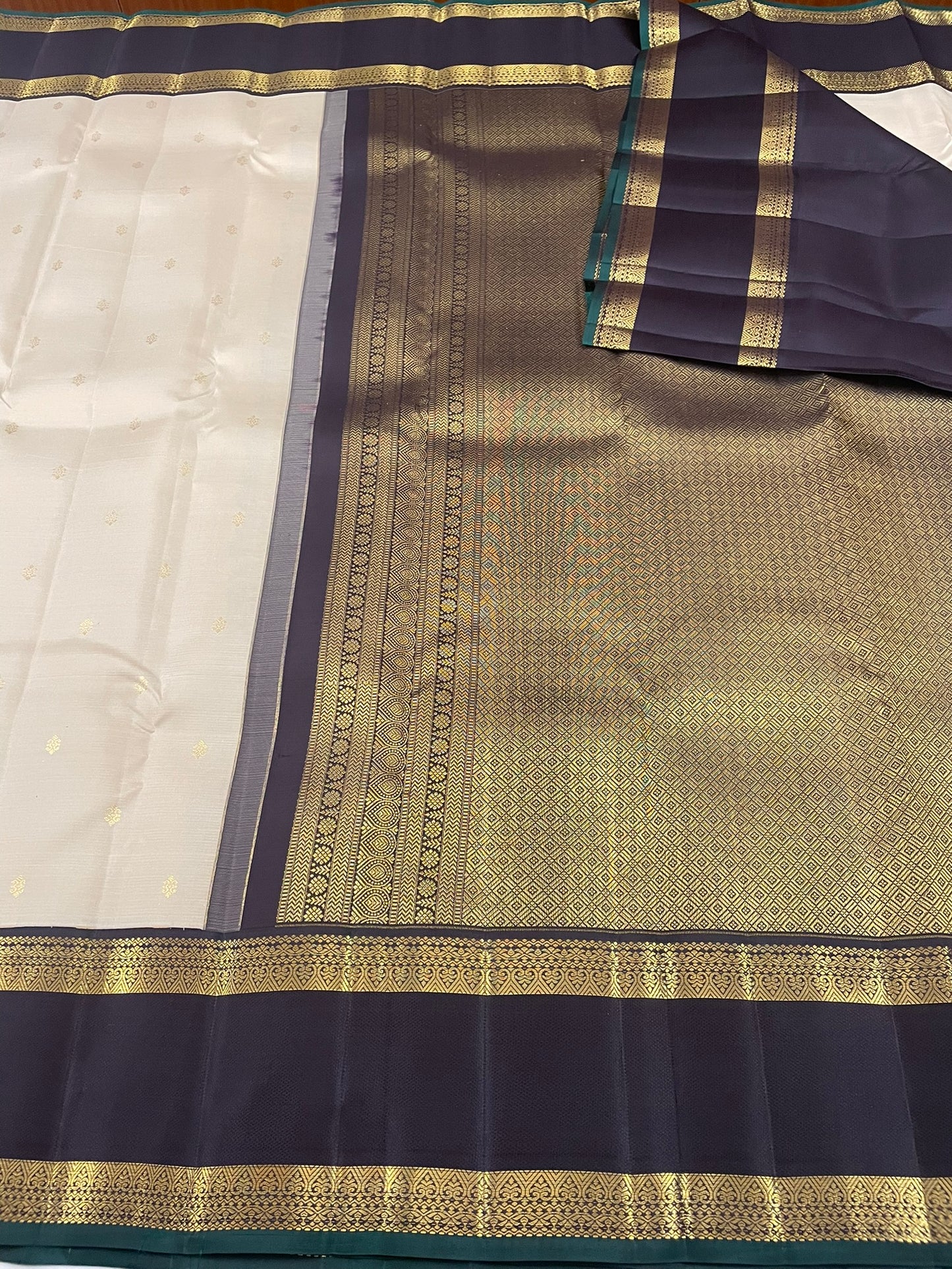 Kanchivaram Silk SBF45E1-18 By SRISHTA